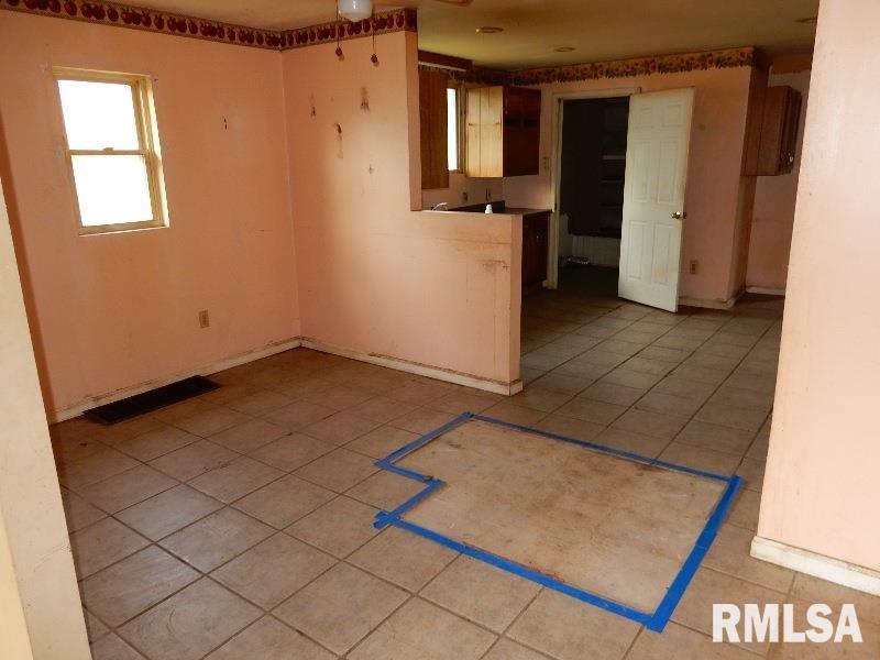 104 Short Street, Wilsonville, Illinois image 4