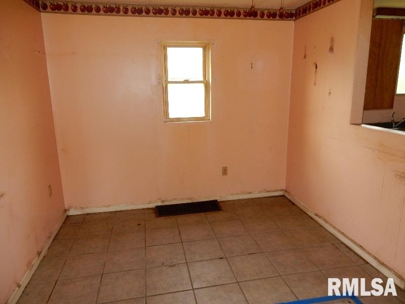 104 Short Street, Wilsonville, Illinois image 6