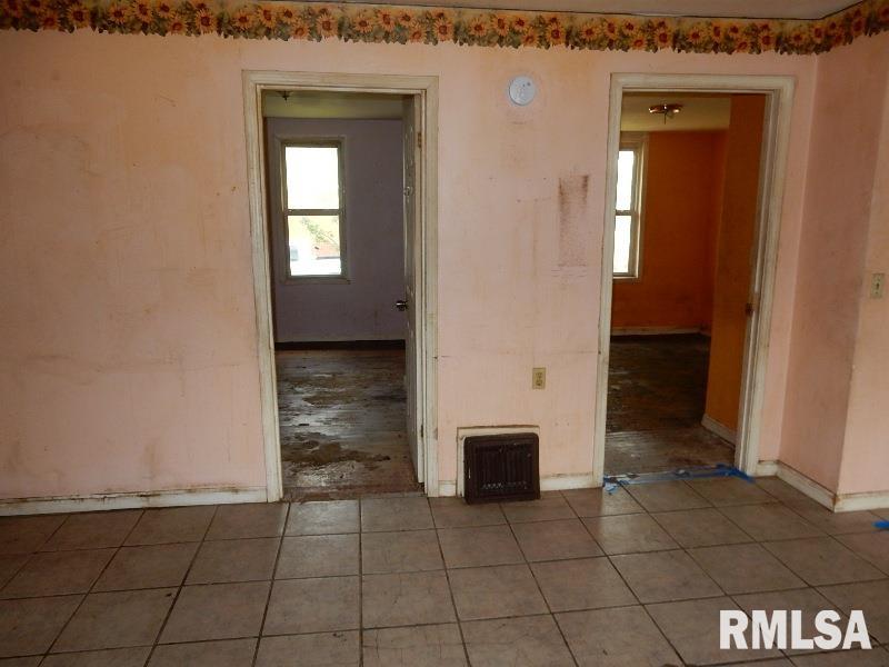 104 Short Street, Wilsonville, Illinois image 3