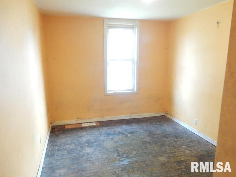 104 Short Street, Wilsonville, Illinois image 16