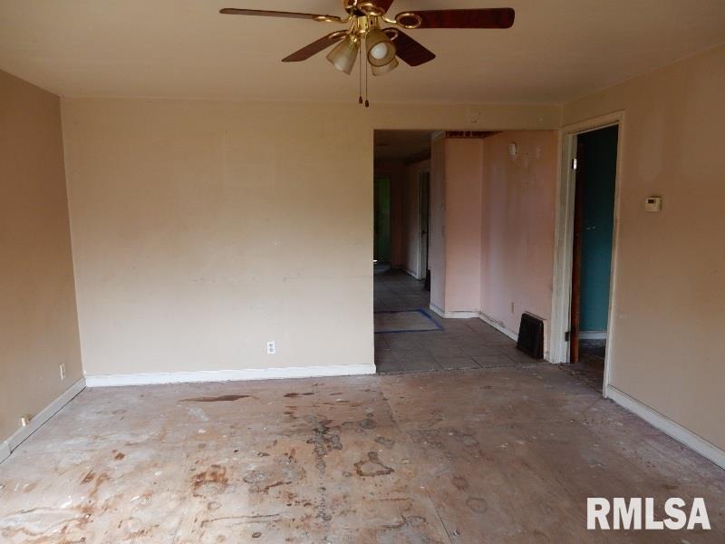 104 Short Street, Wilsonville, Illinois image 2