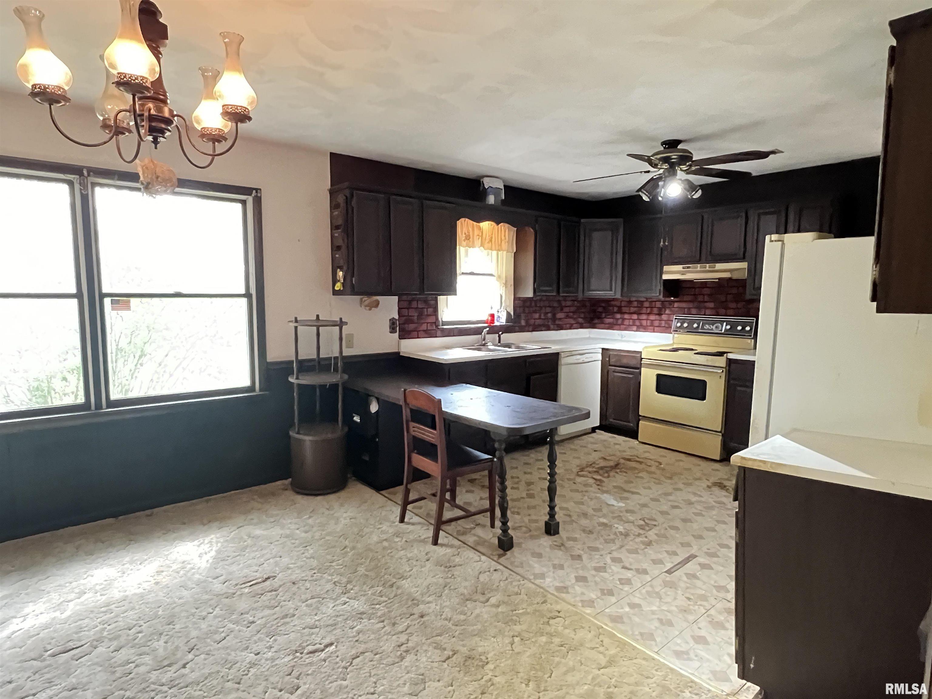 13162 N Dayton Lane, Woodlawn, Illinois image 13