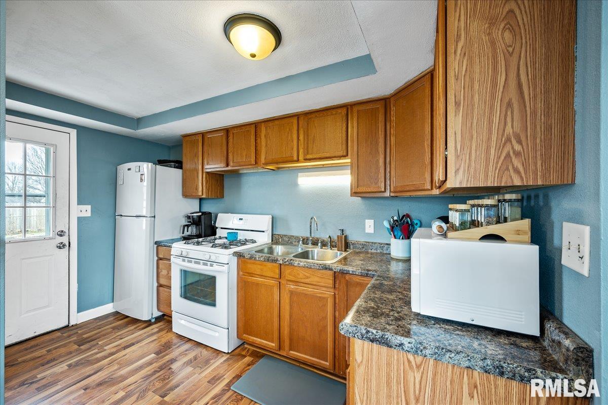 512 Rosewood Drive, Washington, Illinois image 5