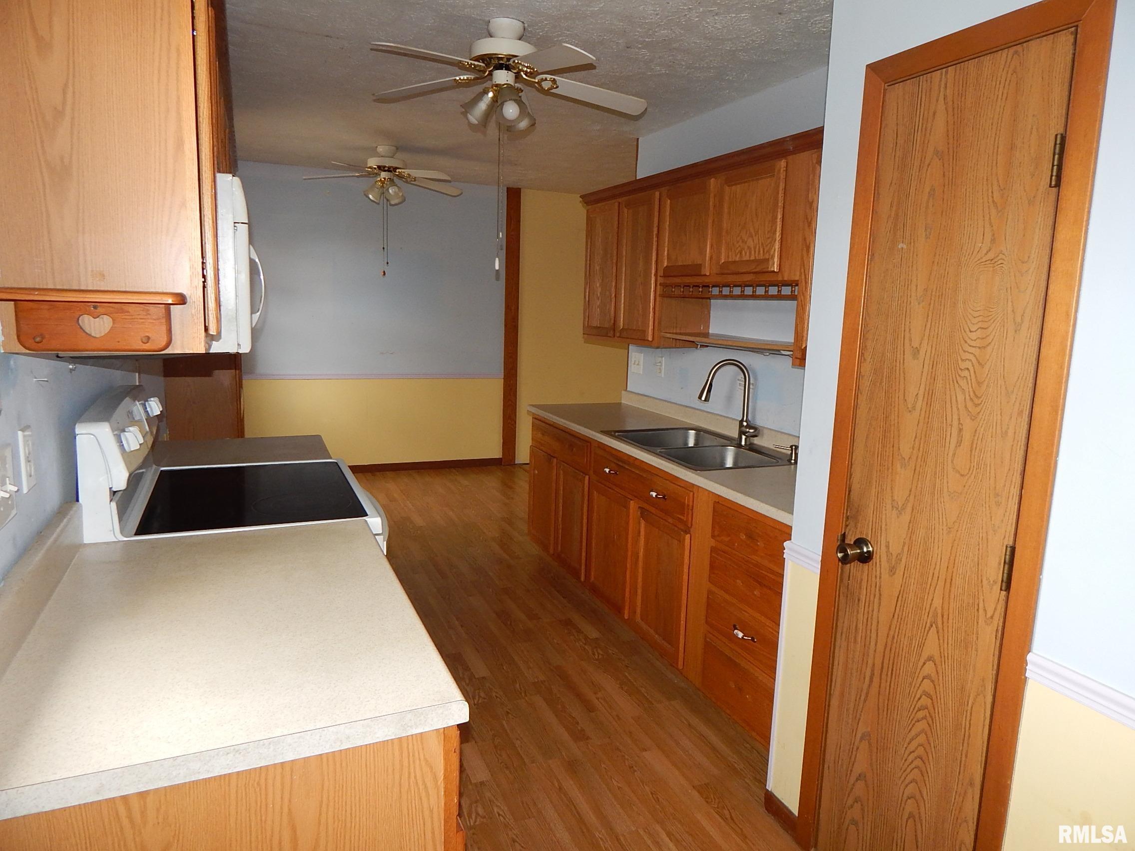1722 W 58th Street, Davenport, Iowa image 5