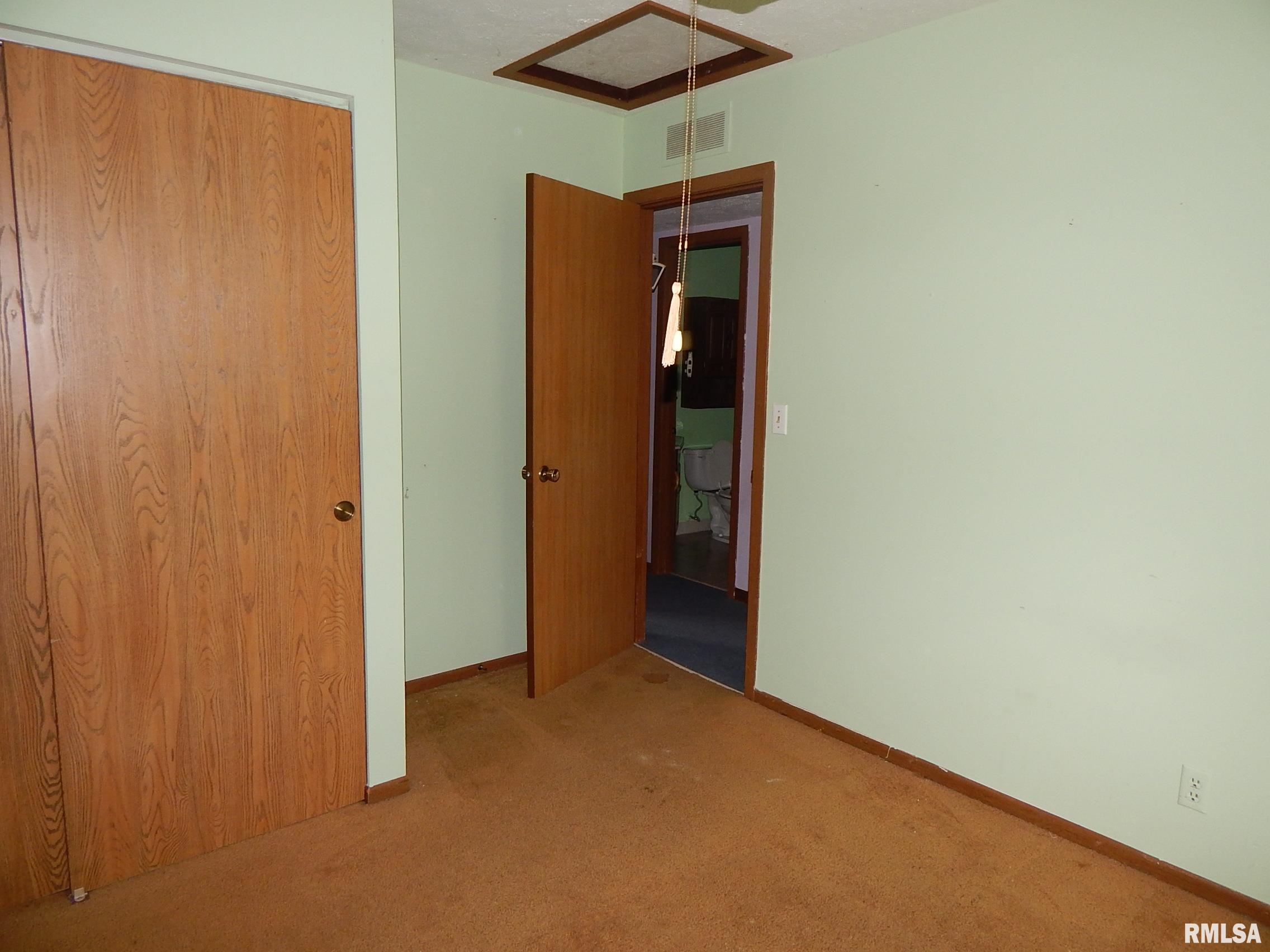 1722 W 58th Street, Davenport, Iowa image 16