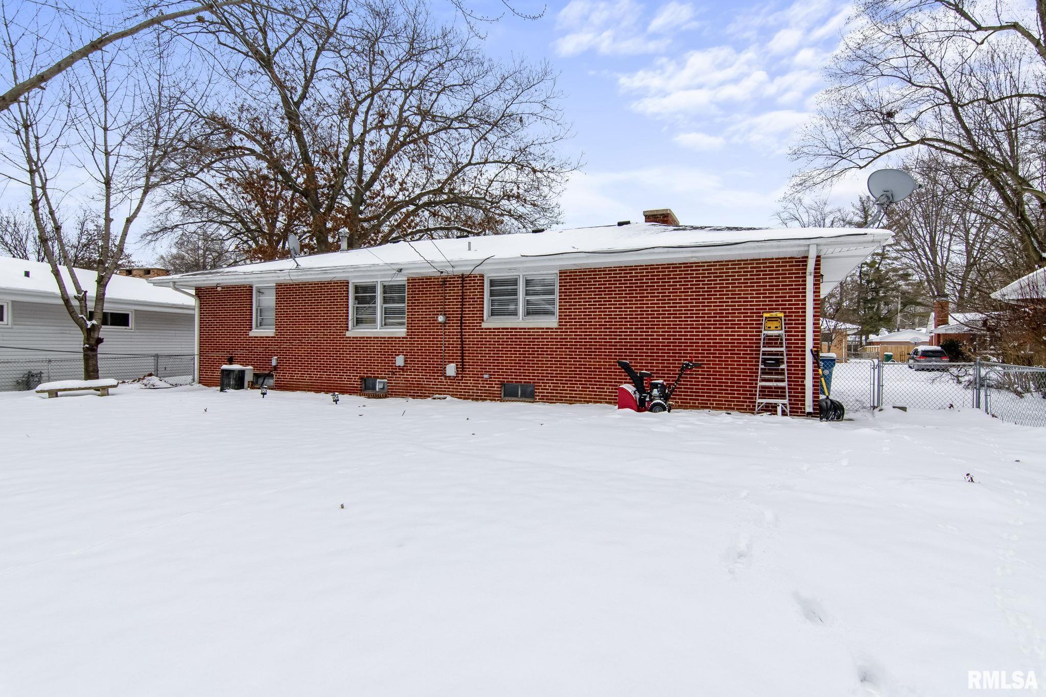 929 Westview Drive, Springfield, Illinois image 38