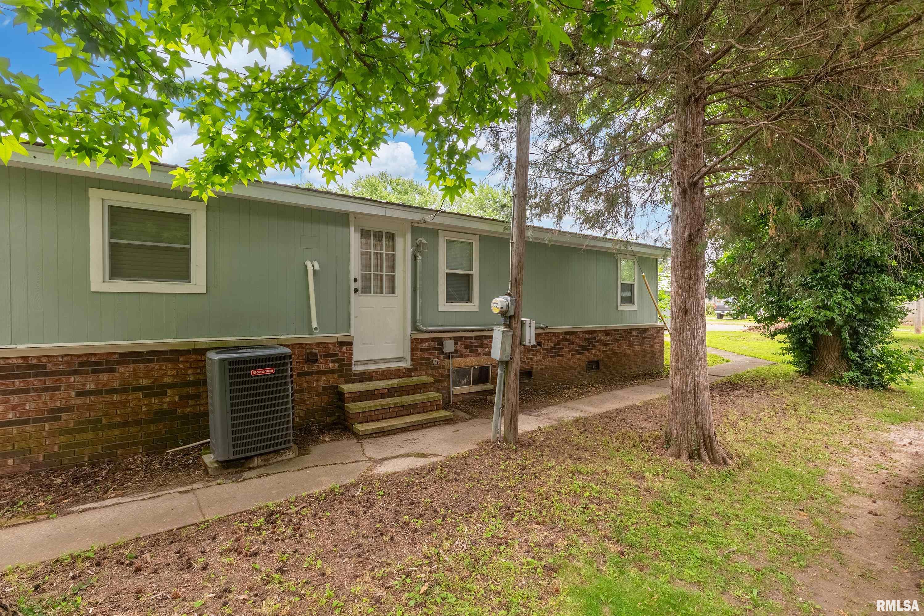 1104 E Lindell Street, West Frankfort, Illinois image 3