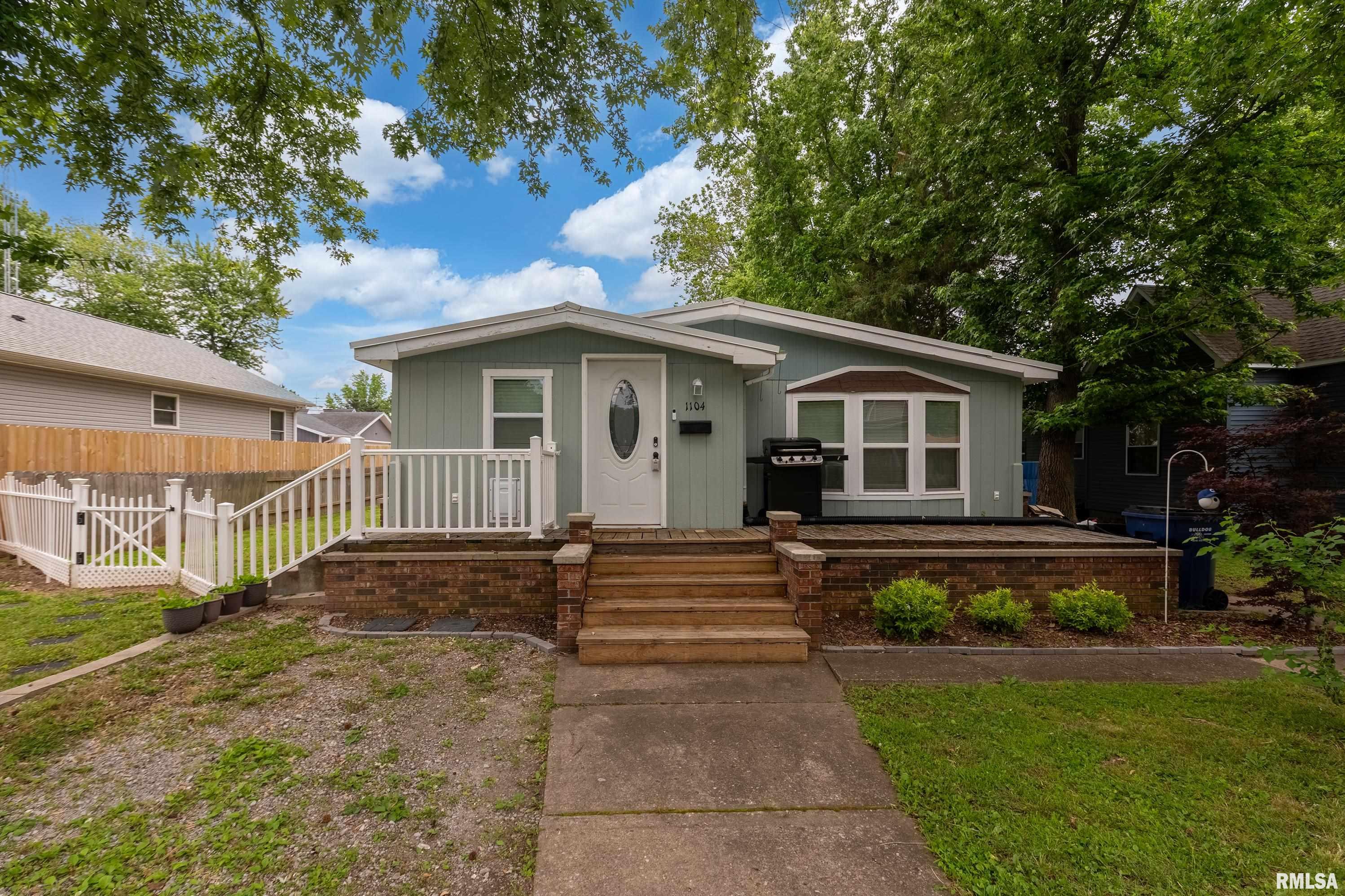 1104 E Lindell Street, West Frankfort, Illinois image 1