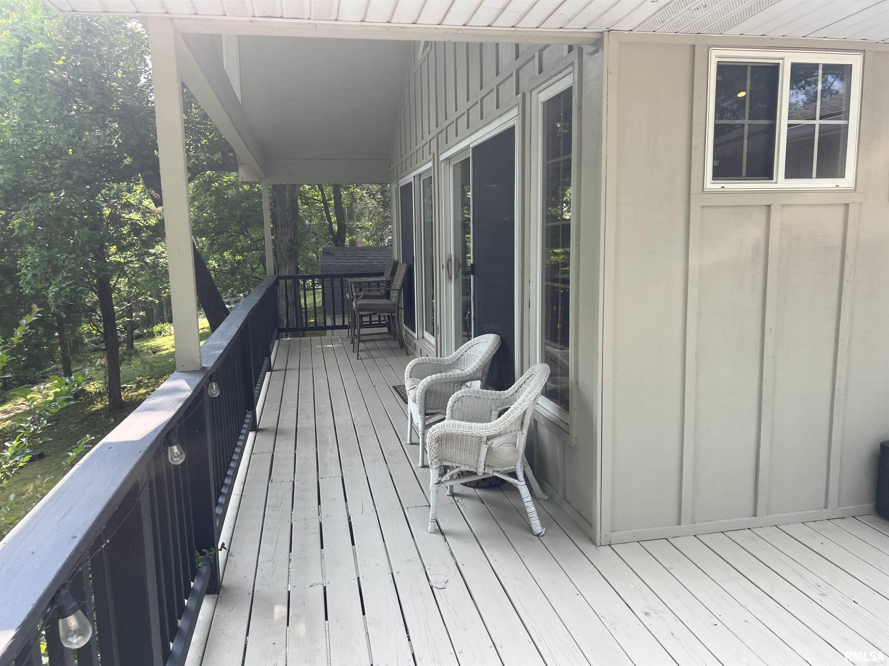 1150 Lakeview Drive, Creal Springs, Illinois image 5