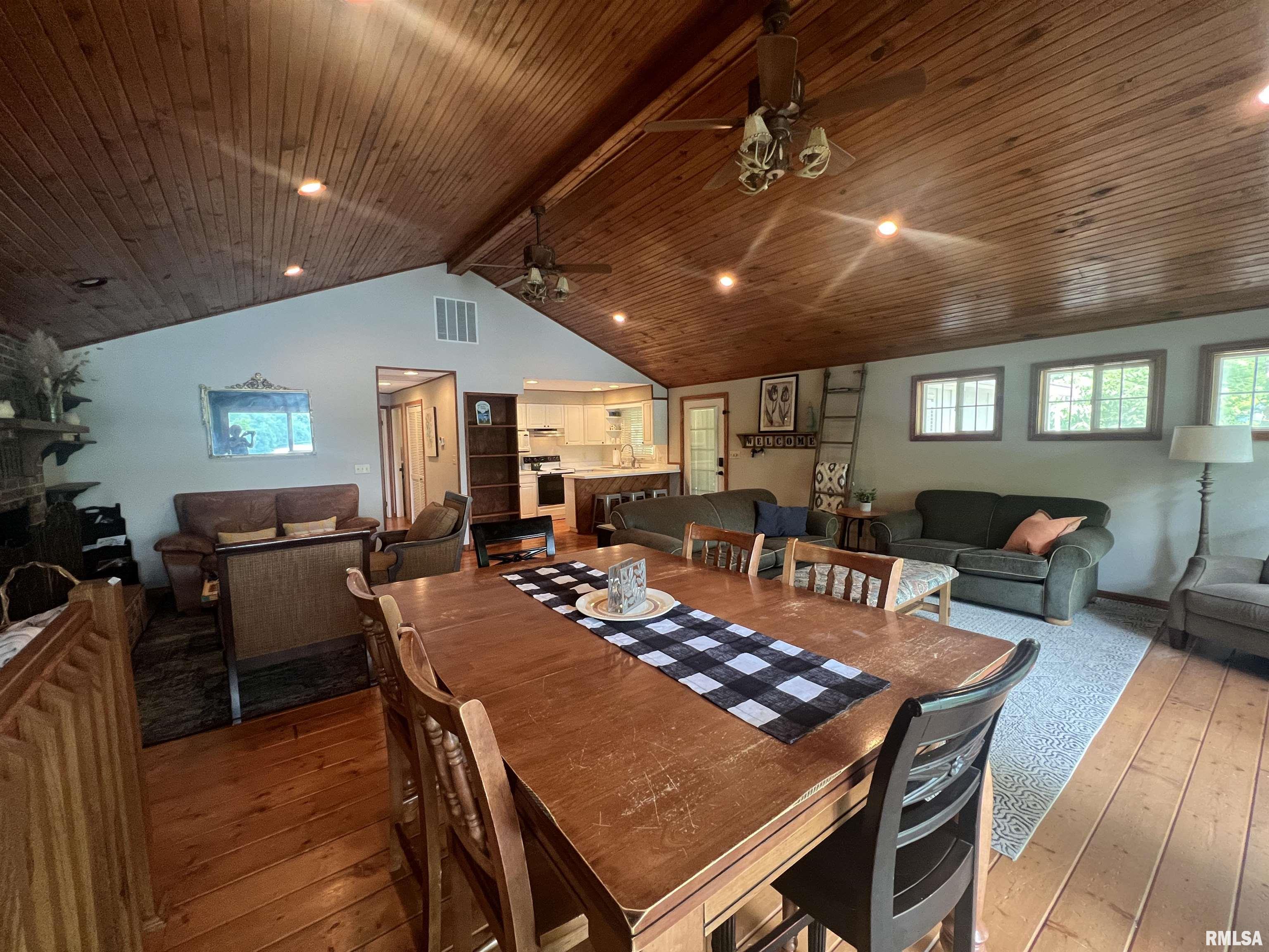 1150 Lakeview Drive, Creal Springs, Illinois image 13