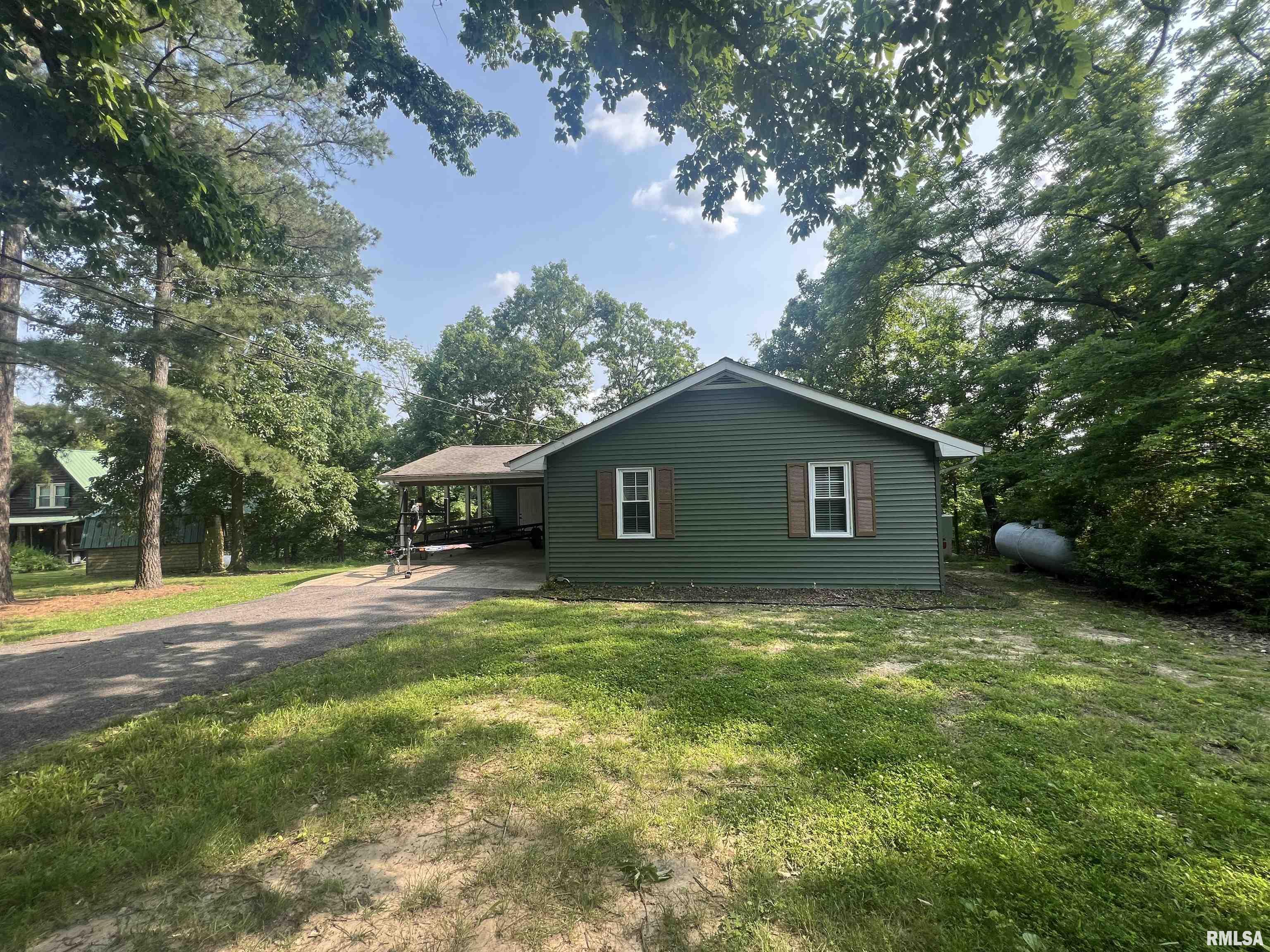1150 Lakeview Drive, Creal Springs, Illinois image 4
