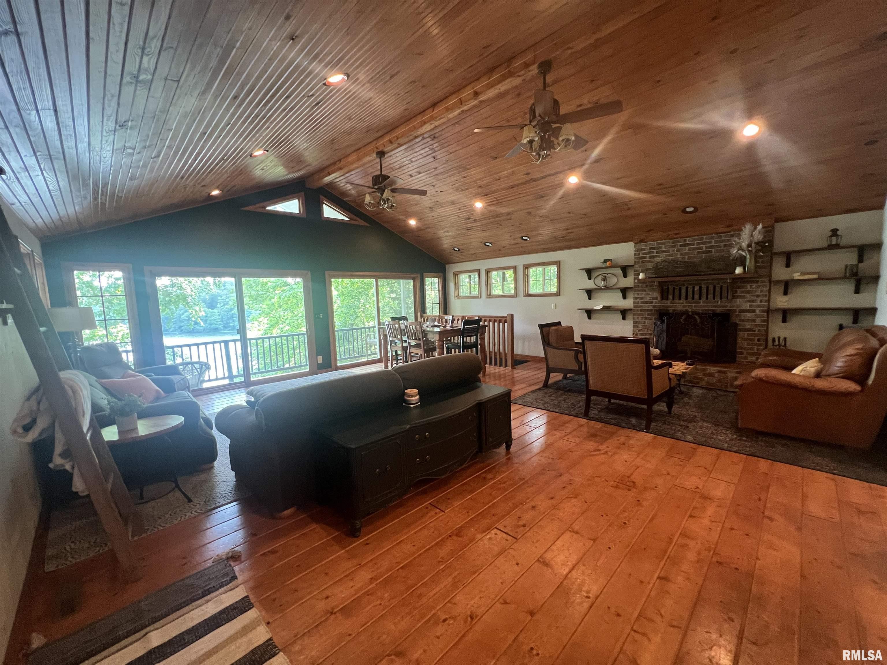 1150 Lakeview Drive, Creal Springs, Illinois image 11