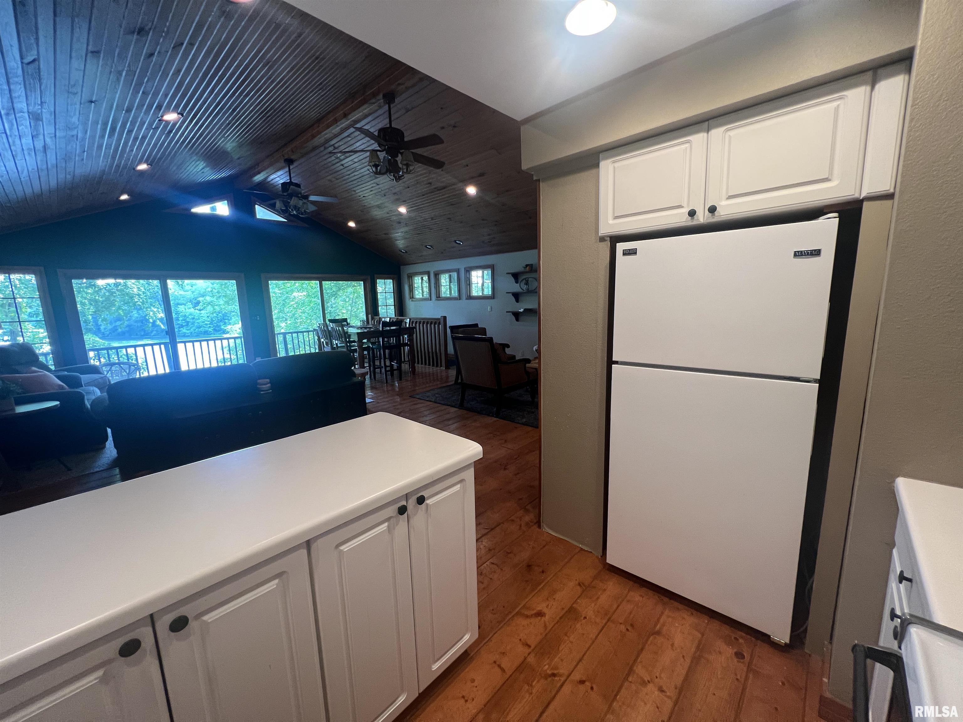 1150 Lakeview Drive, Creal Springs, Illinois image 17