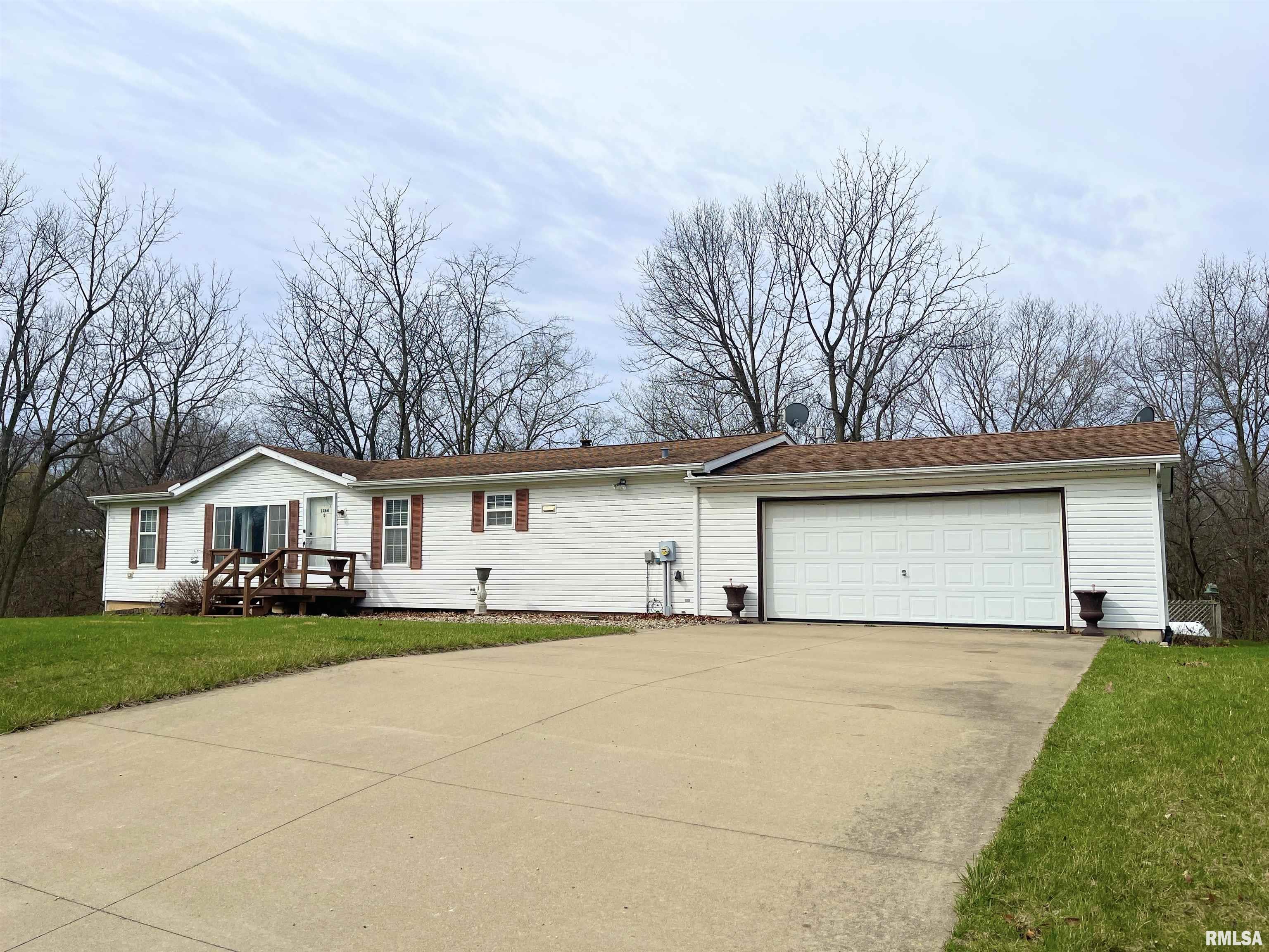 1464 Chevy Chase Drive, Varna, Illinois image 1