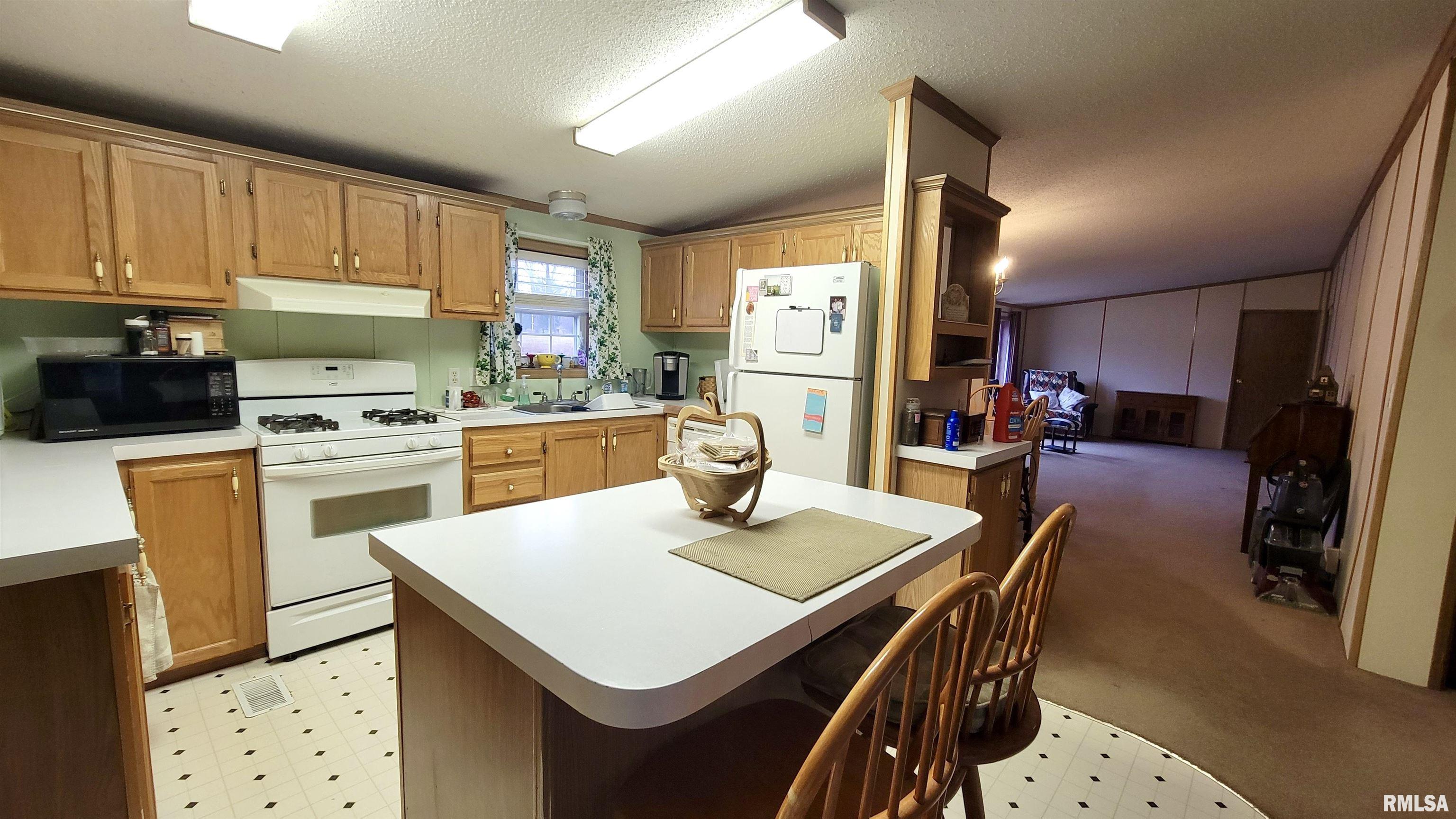 1464 Chevy Chase Drive, Varna, Illinois image 13