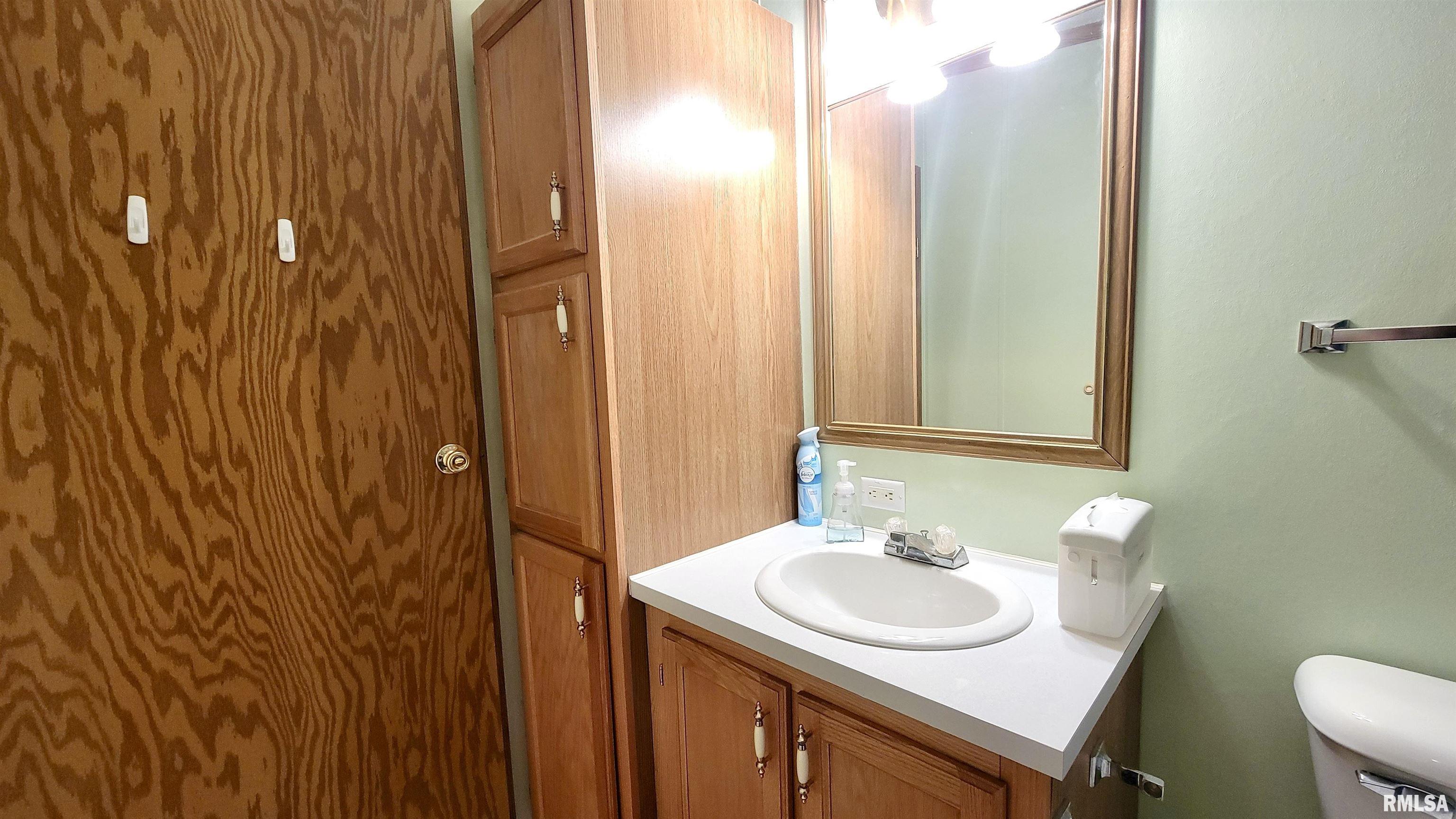 1464 Chevy Chase Drive, Varna, Illinois image 32