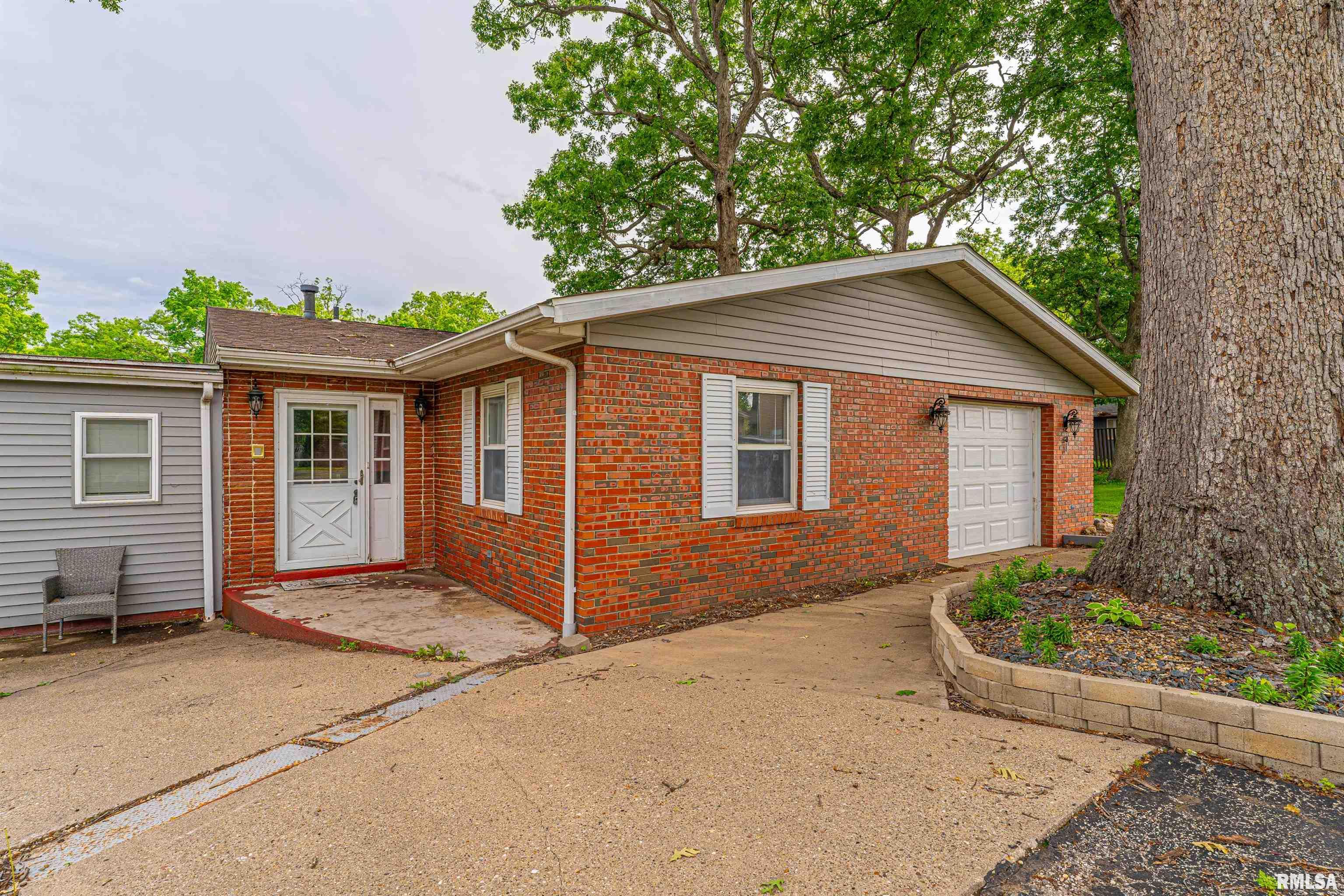 327 Elm Lane, Petersburg, Illinois image 40
