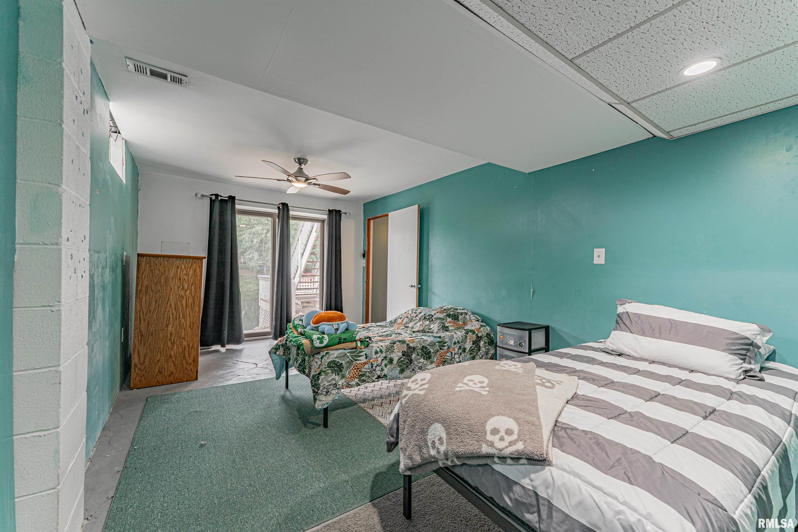 327 Elm Lane, Petersburg, Illinois image 34