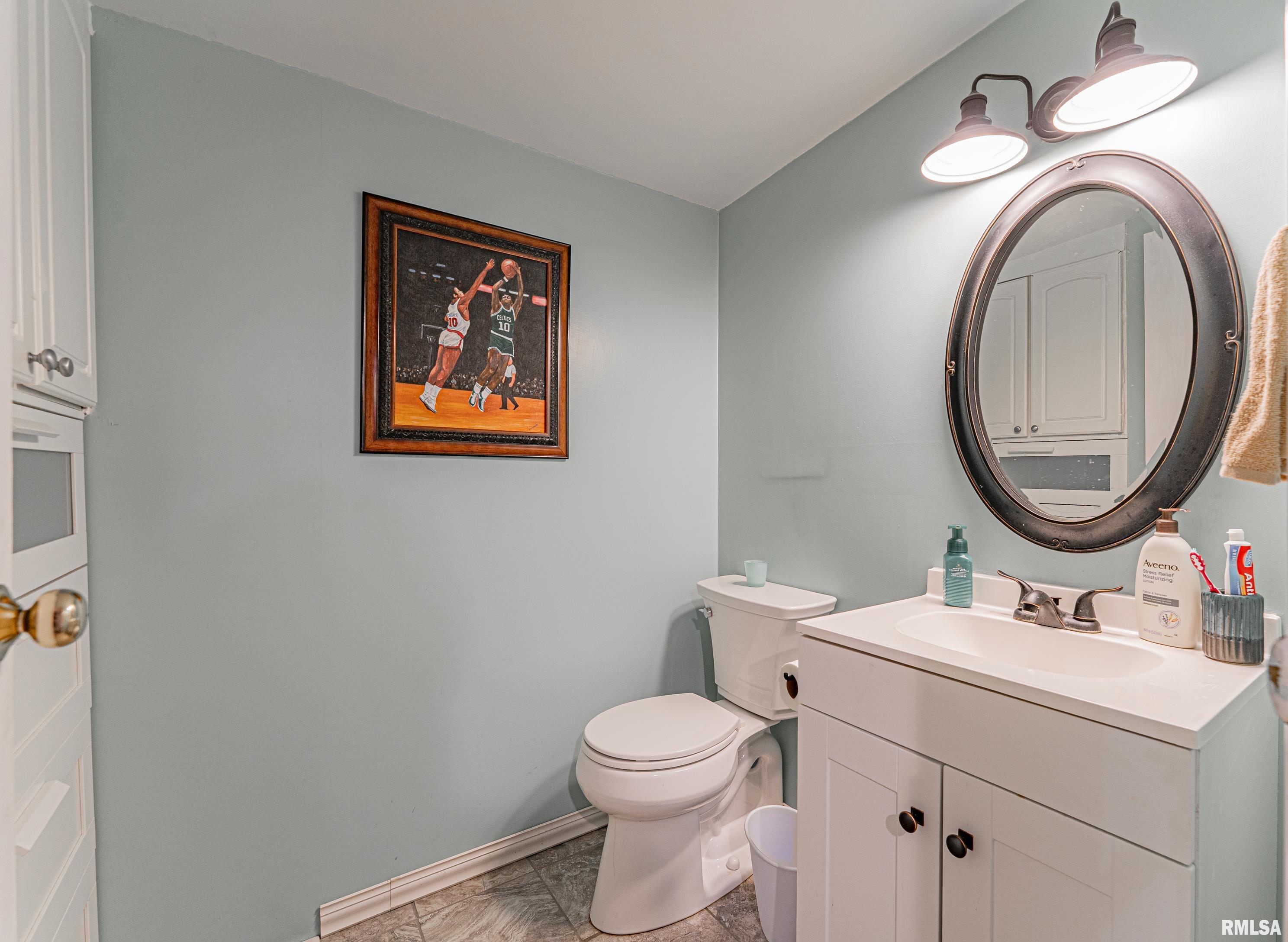 327 Elm Lane, Petersburg, Illinois image 24
