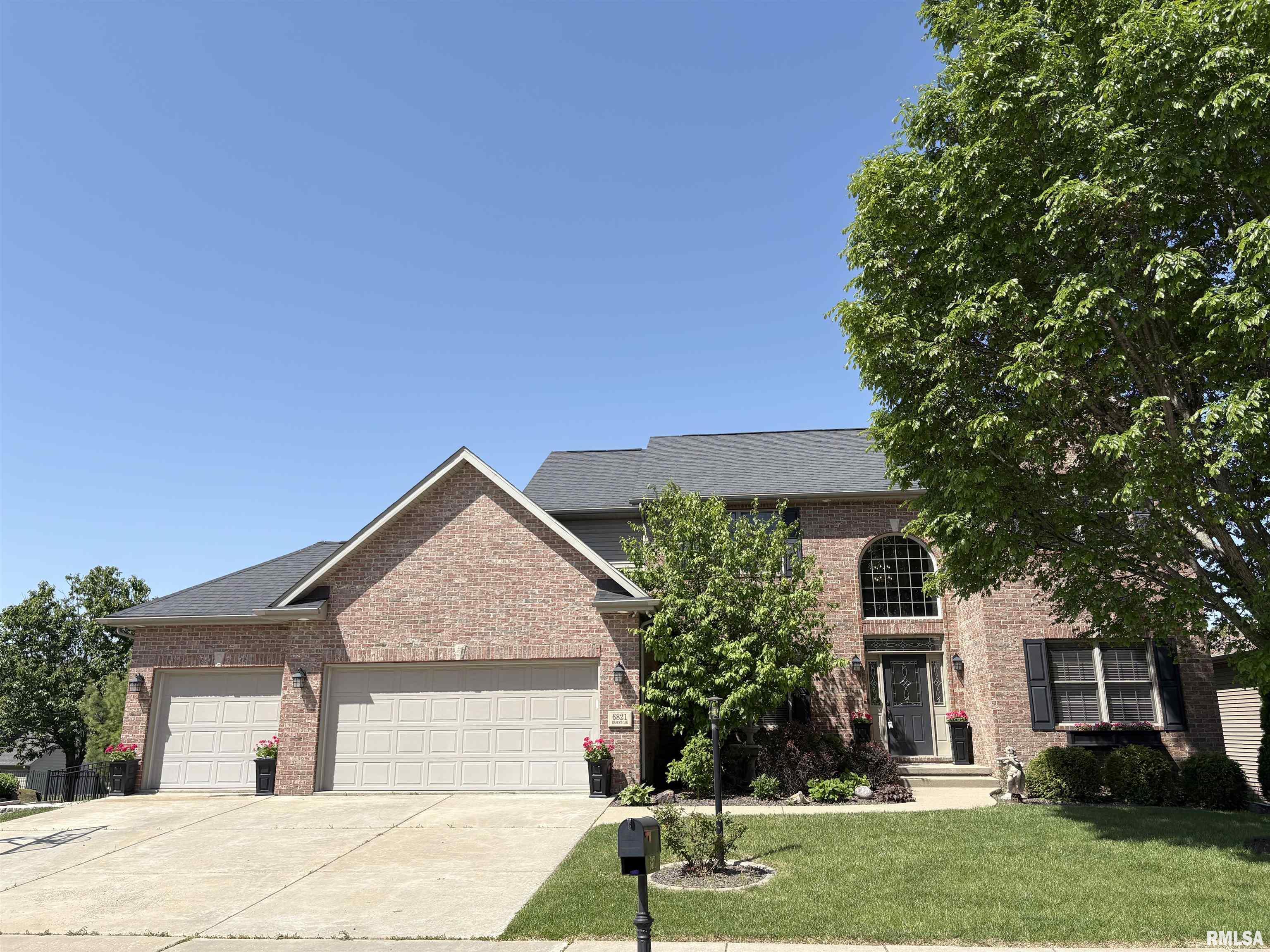 6821 N Basket Oak Drive, Edwards, Illinois image 1