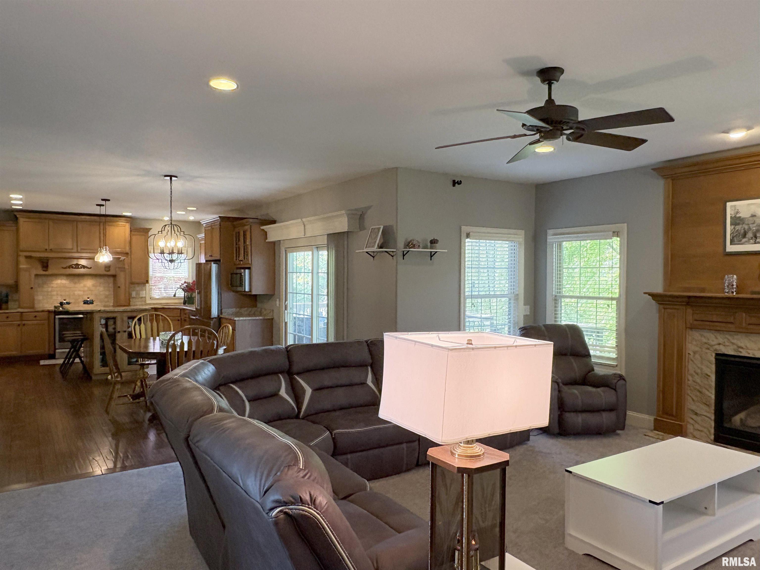 6821 N Basket Oak Drive, Edwards, Illinois image 17