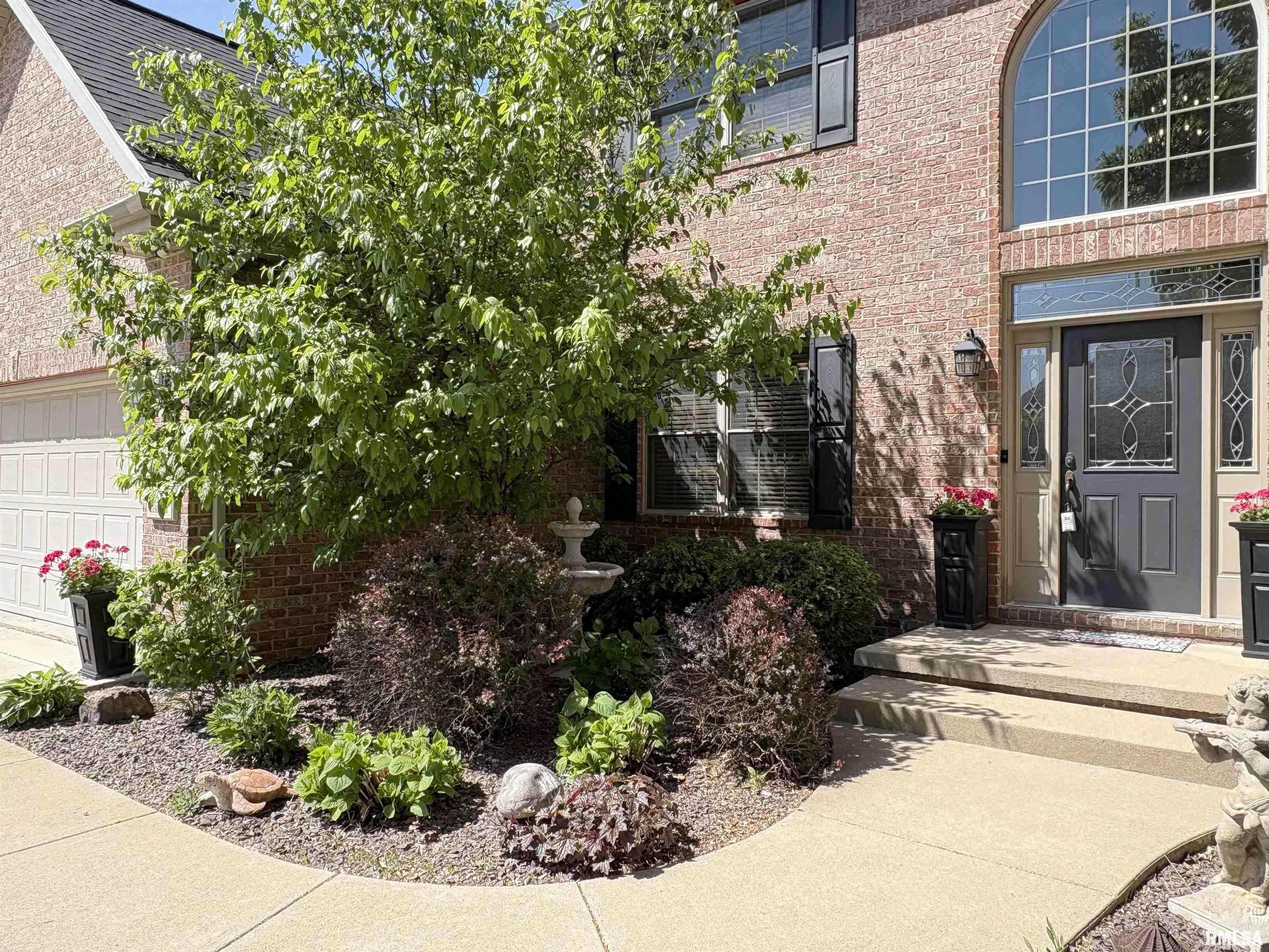 6821 N Basket Oak Drive, Edwards, Illinois image 3