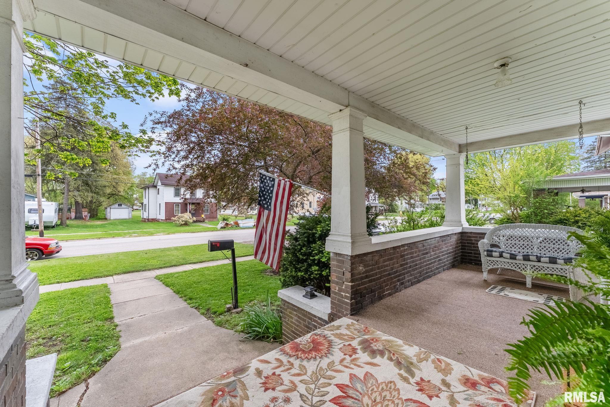 314 W Locust Street, Cambridge, Illinois image 30