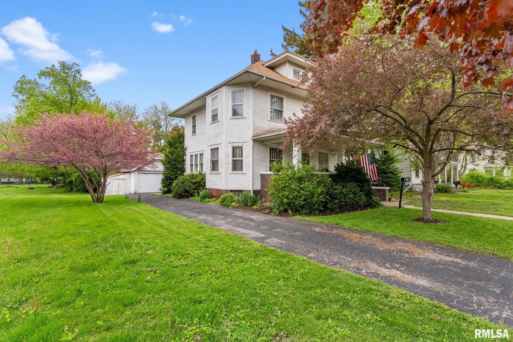 314 W Locust Street, Cambridge, Illinois image 2