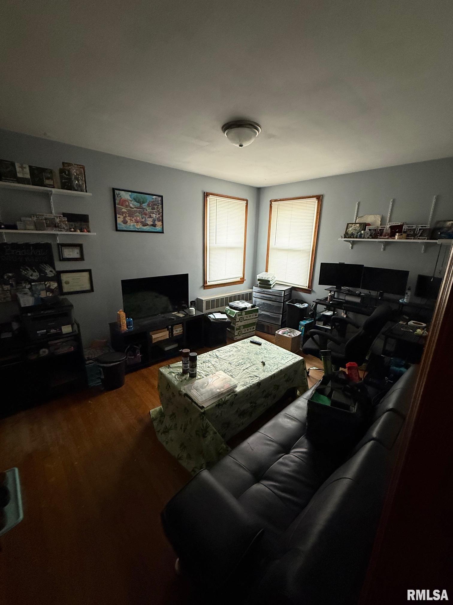 608 Maple Street, Pana, Illinois image 3