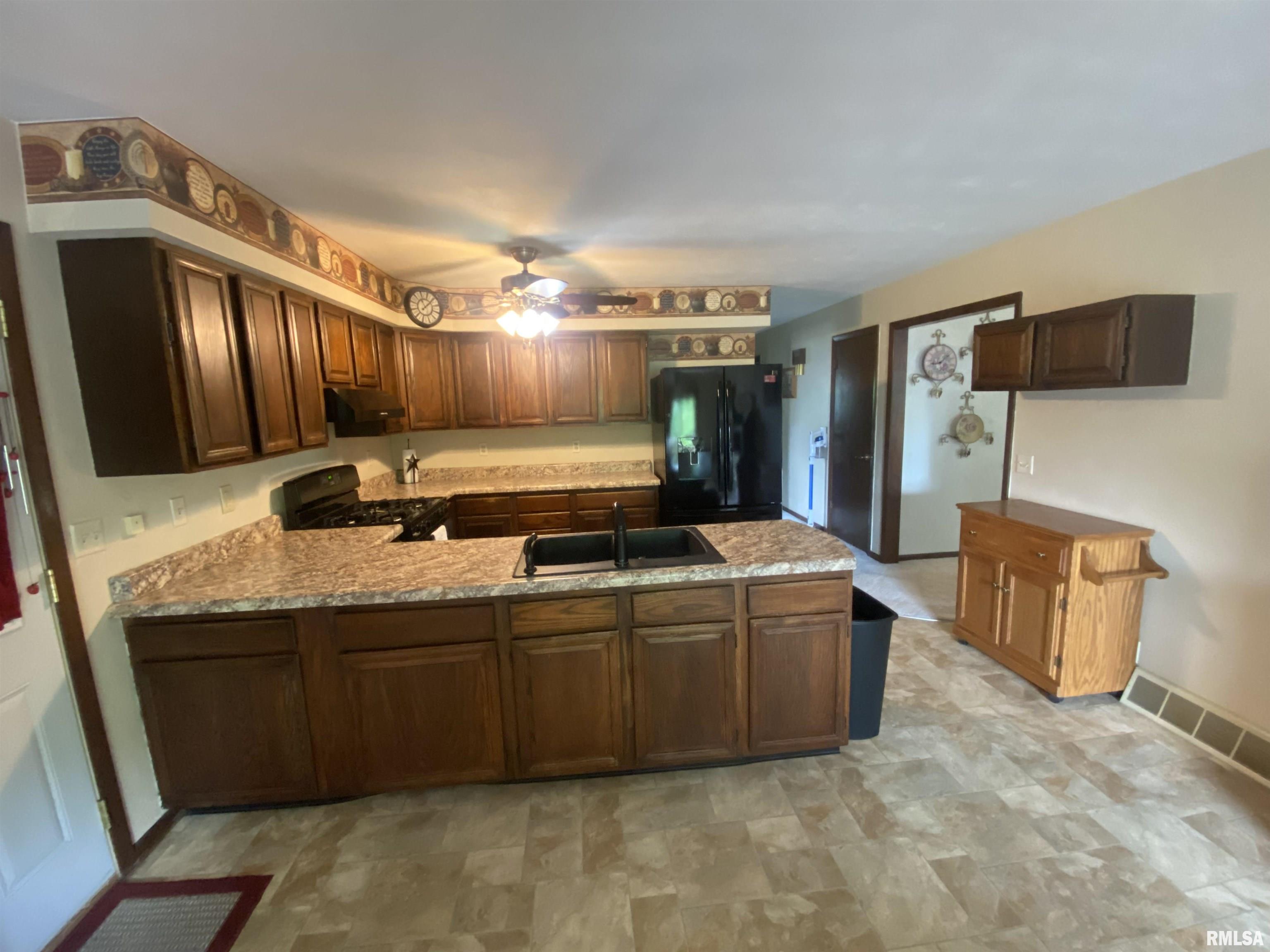 500 Circle Lane, Cuba, Illinois image 24