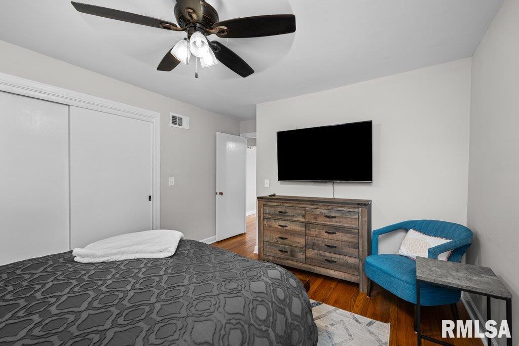 1309 SW Canal Shore Drive, Le Claire, Iowa image 21