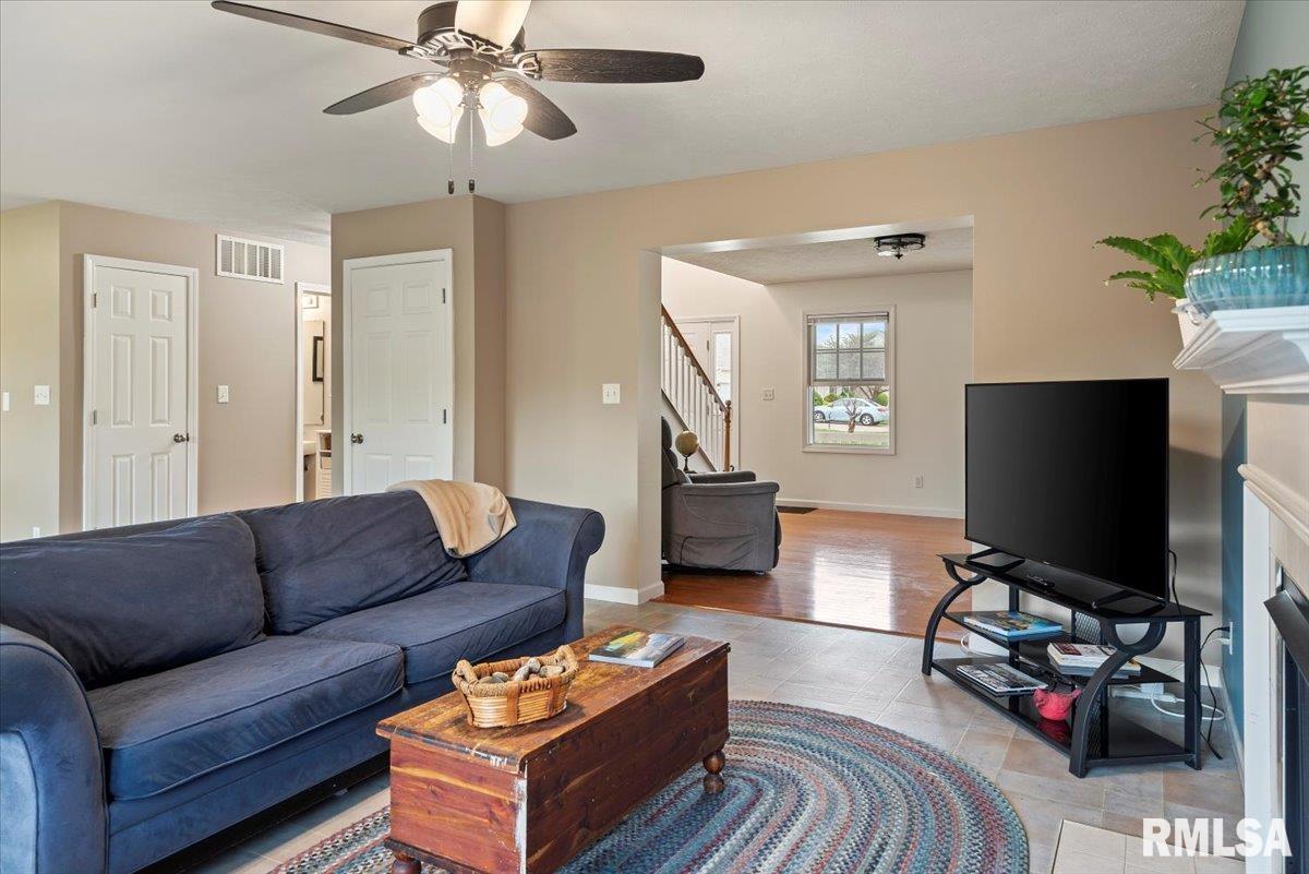 2909 Laxford Drive, Springfield, Illinois image 9