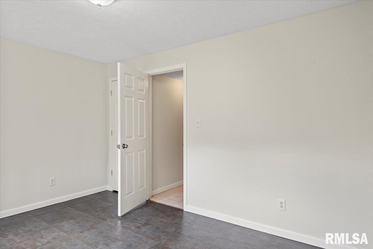 2909 Laxford Drive, Springfield, Illinois image 39