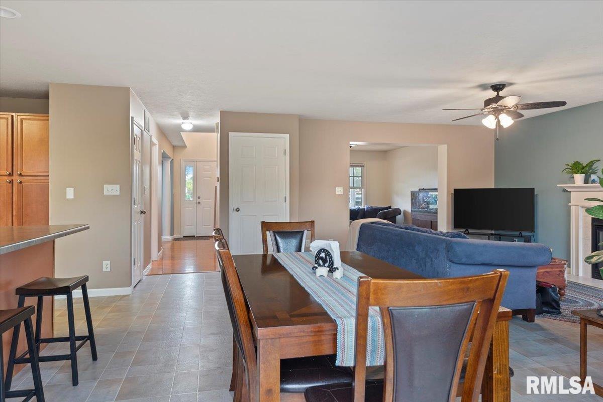 2909 Laxford Drive, Springfield, Illinois image 13