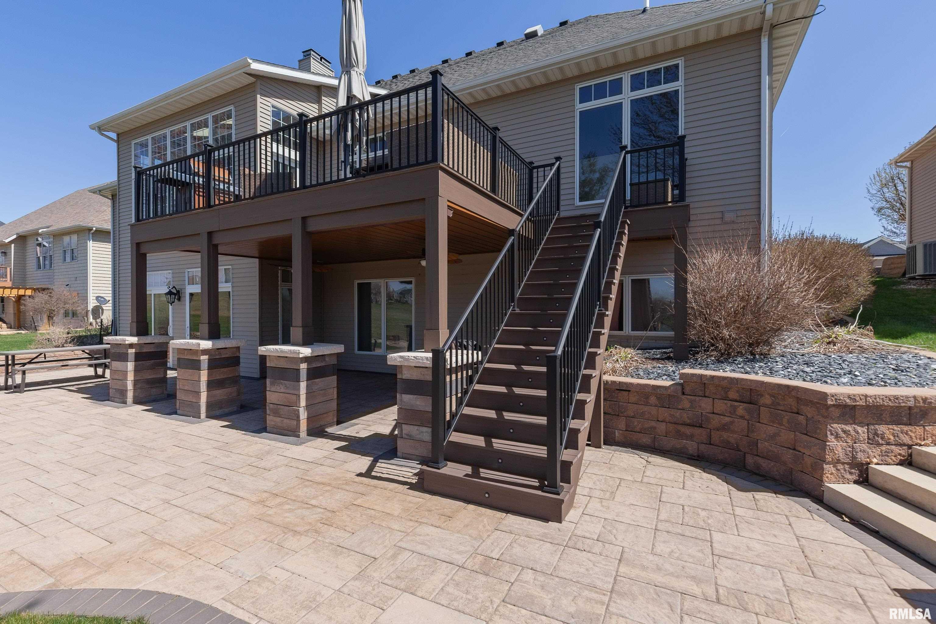 10 Country Club Court, Le Claire, Iowa image 10