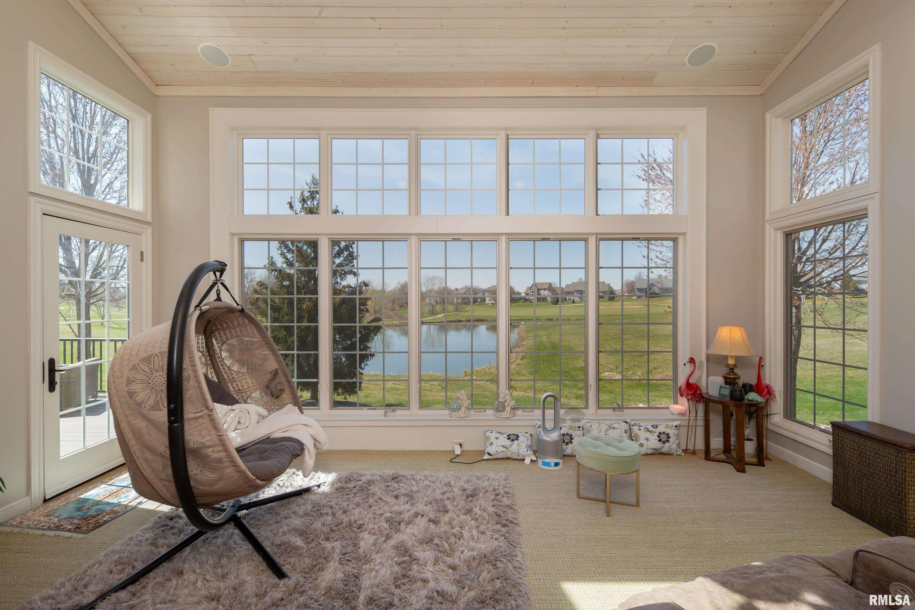 10 Country Club Court, Le Claire, Iowa image 25