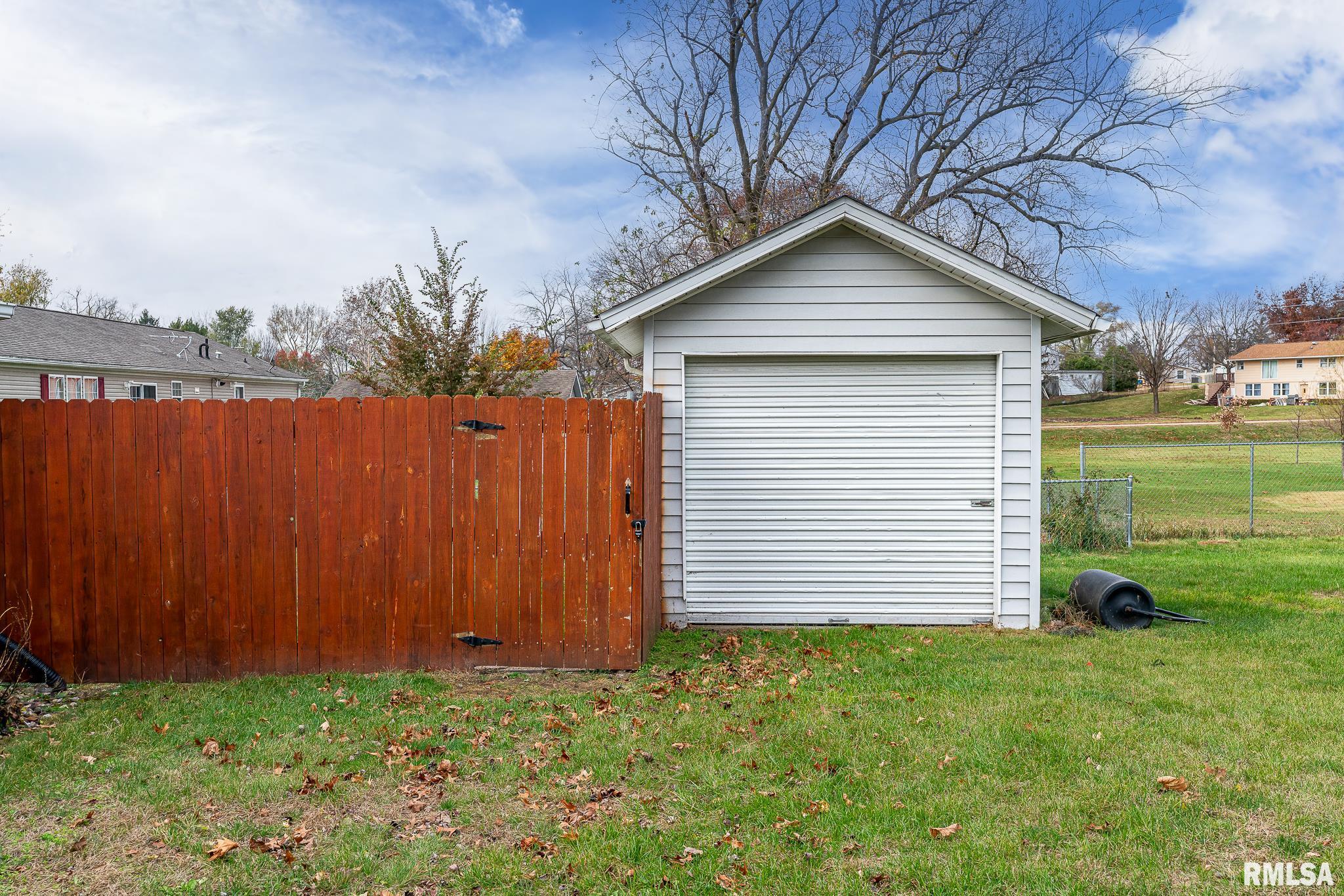 1430 5th Street, Camanche, Iowa image 4