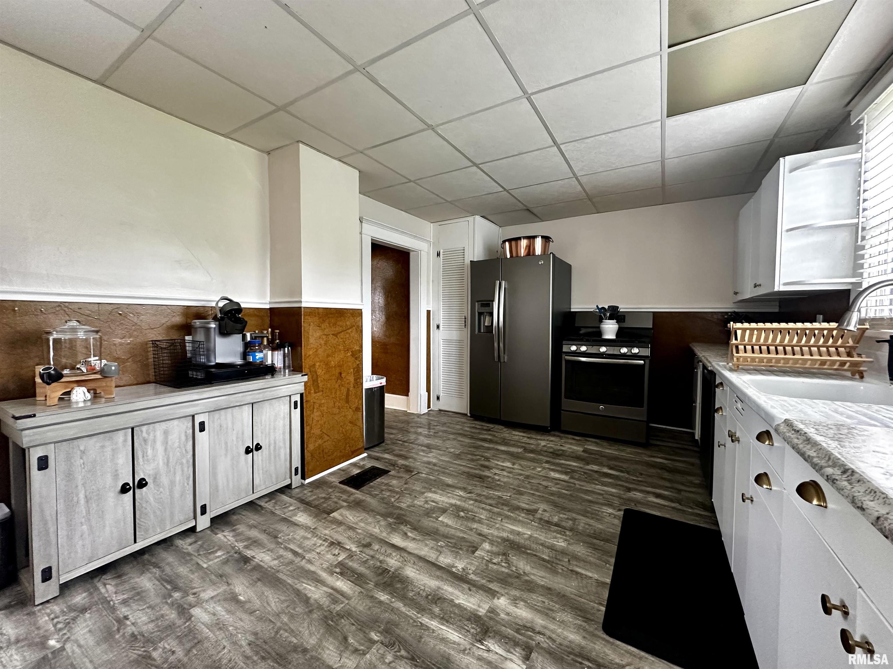 1414 Roosevelt Avenue, Eldorado, Illinois image 12