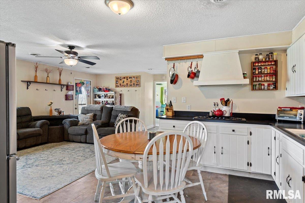 308 Jefferson Street, Pleasant Plains, Illinois image 13