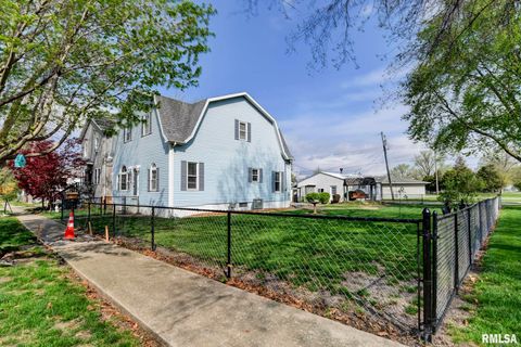 Photo of 230 ELM Street, Kincaid, IL 62540 (MLS # CA1043046)