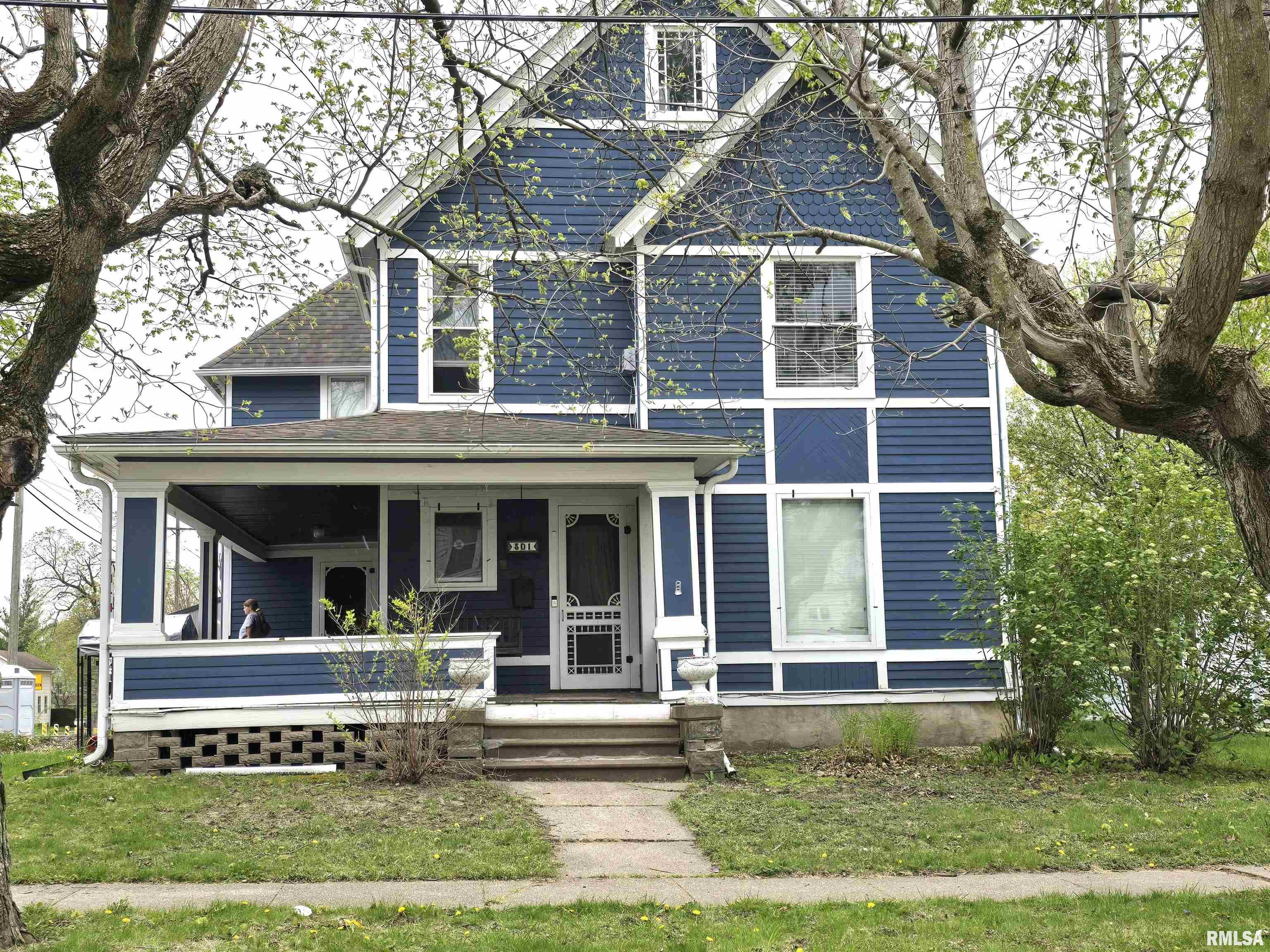 301 W Main Street, Morrison, Illinois image 1