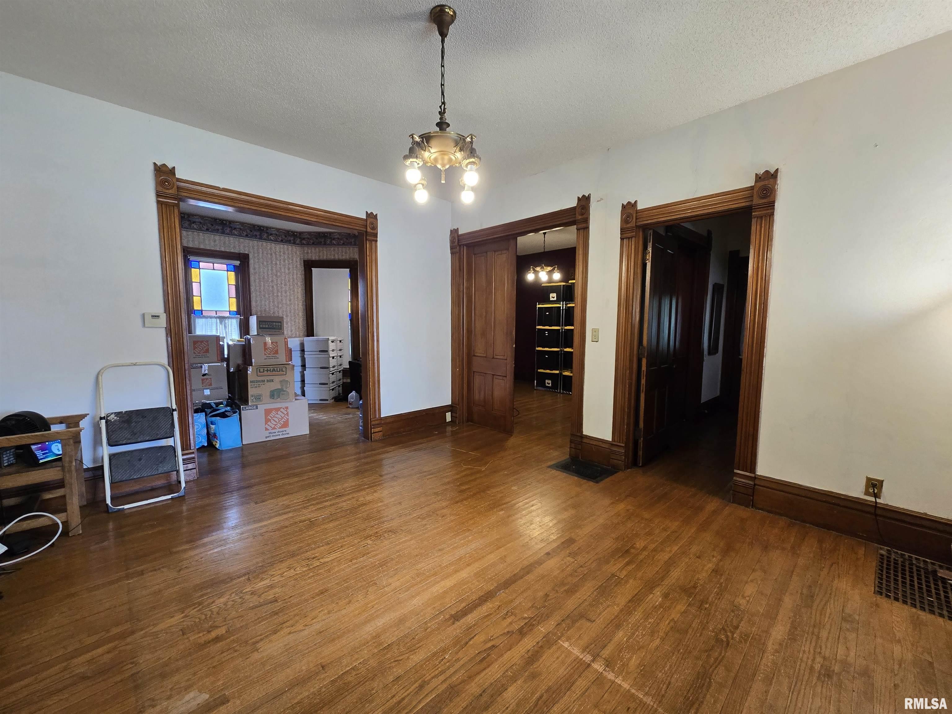 301 W Main Street, Morrison, Illinois image 7