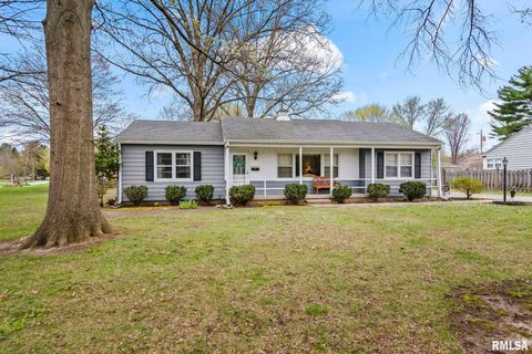 Photo of 146 CIRCLE Drive, Springfield, IL 62703 (MLS # CA1043153)