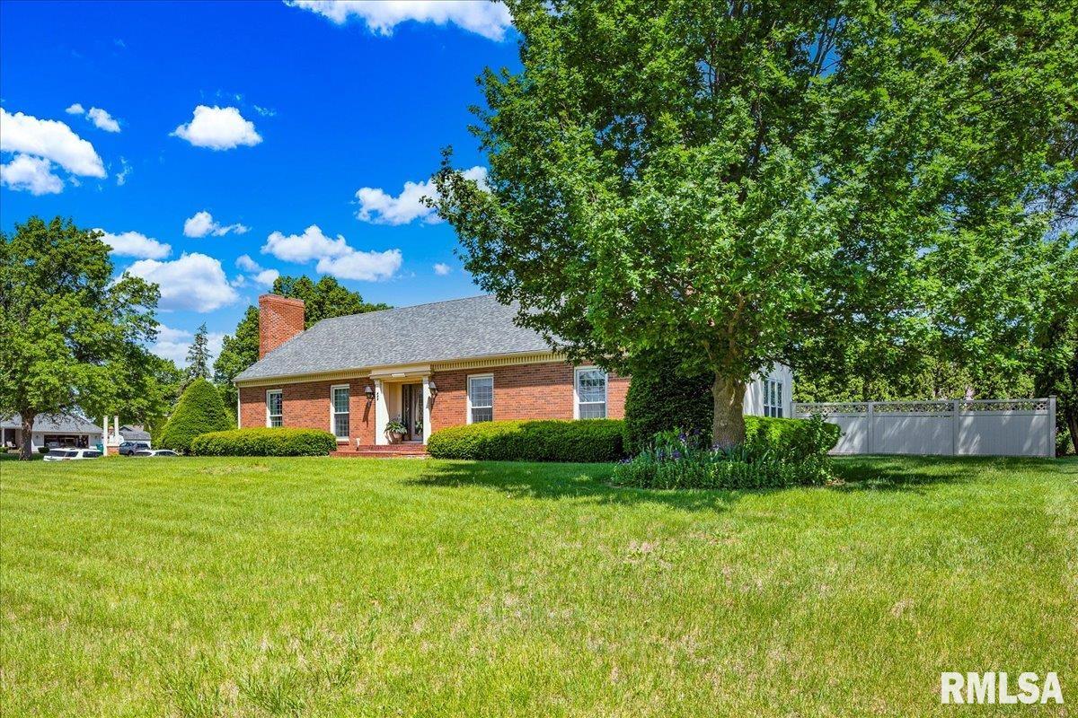 555 Kenwick Drive, Galesburg, Illinois image 7