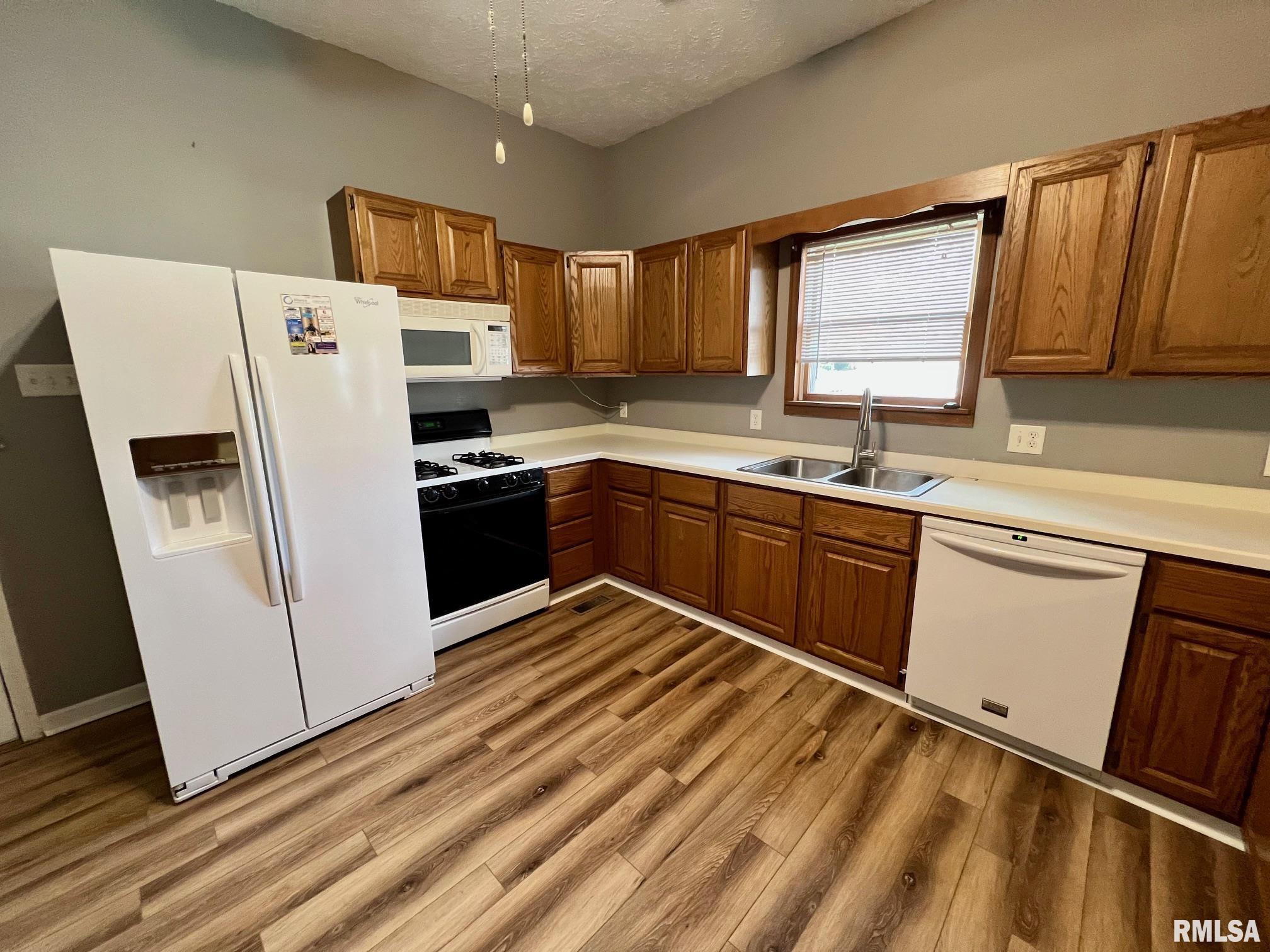 214 E Rutledge Street, Petersburg, Illinois image 19