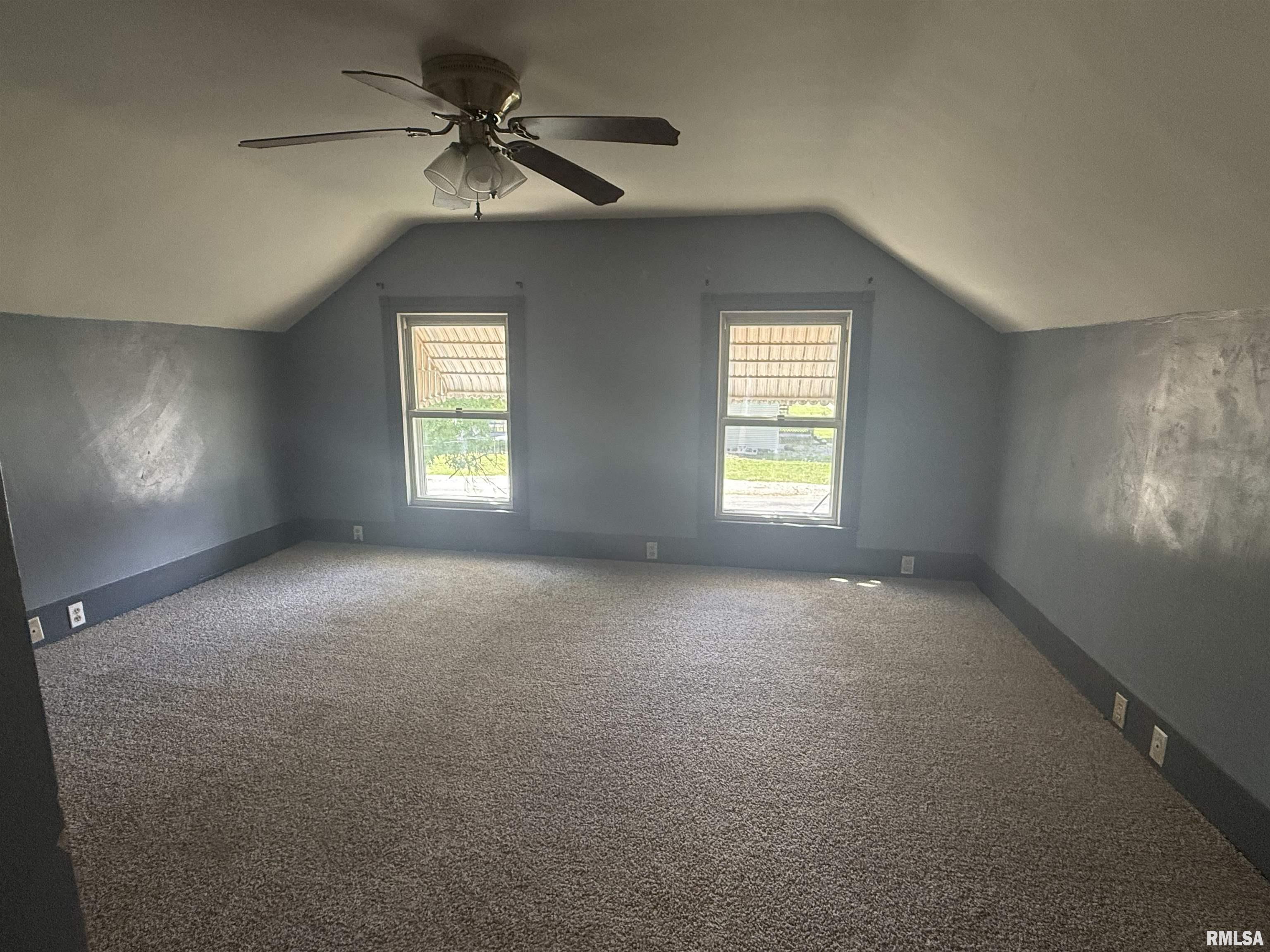 414 Sycamore Street, New Windsor, Illinois image 26
