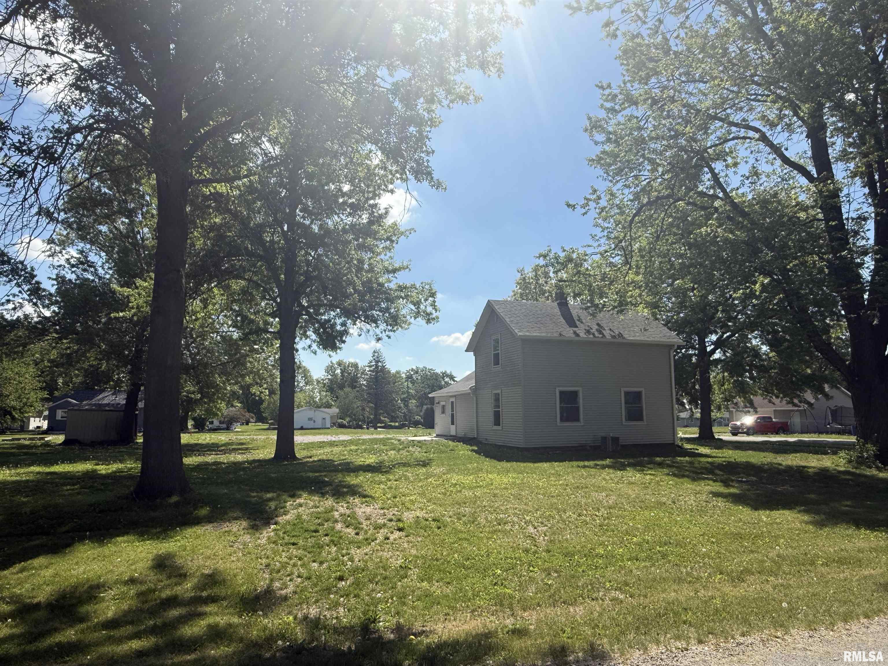 414 Sycamore Street, New Windsor, Illinois image 4