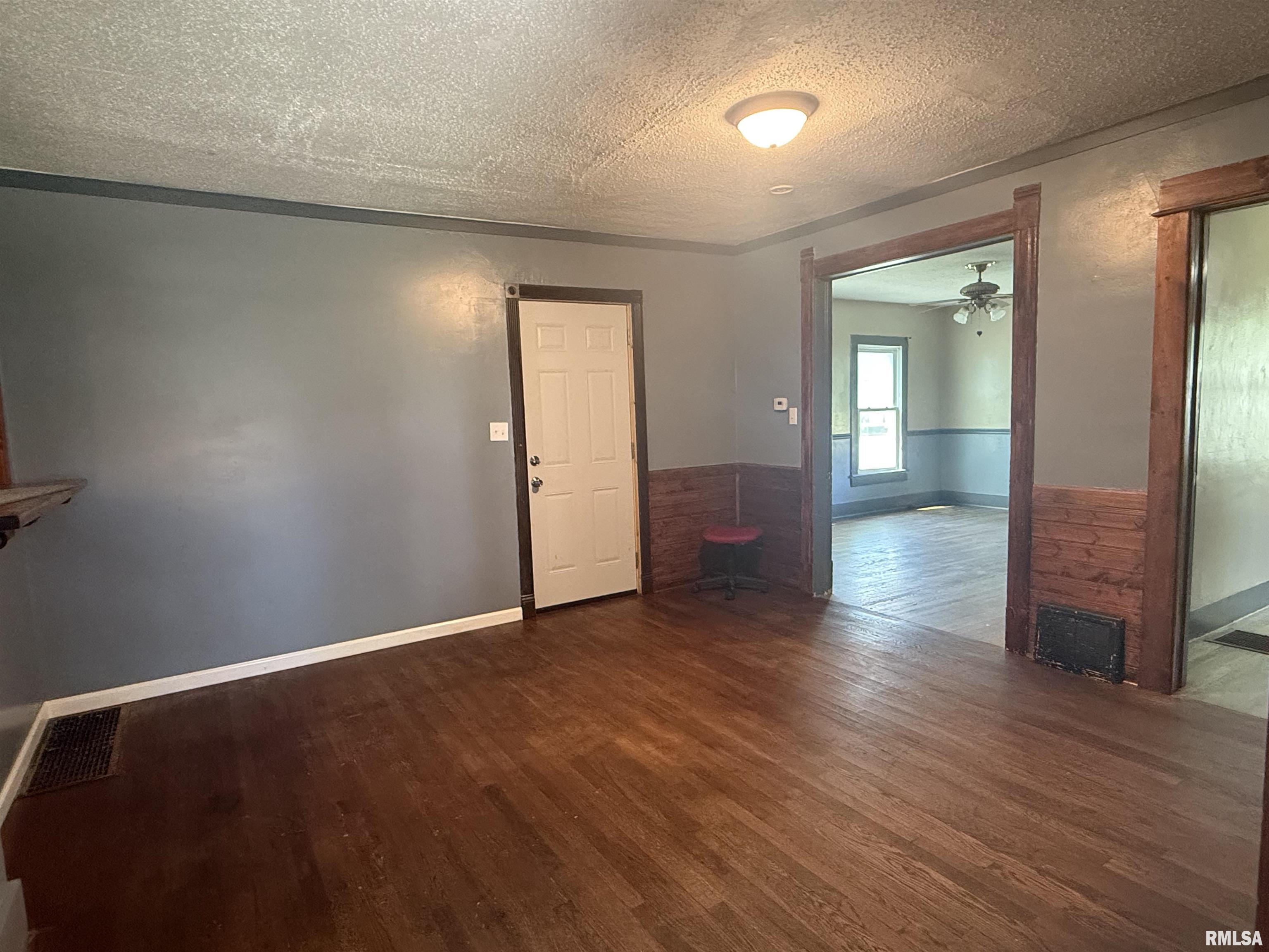 414 Sycamore Street, New Windsor, Illinois image 13