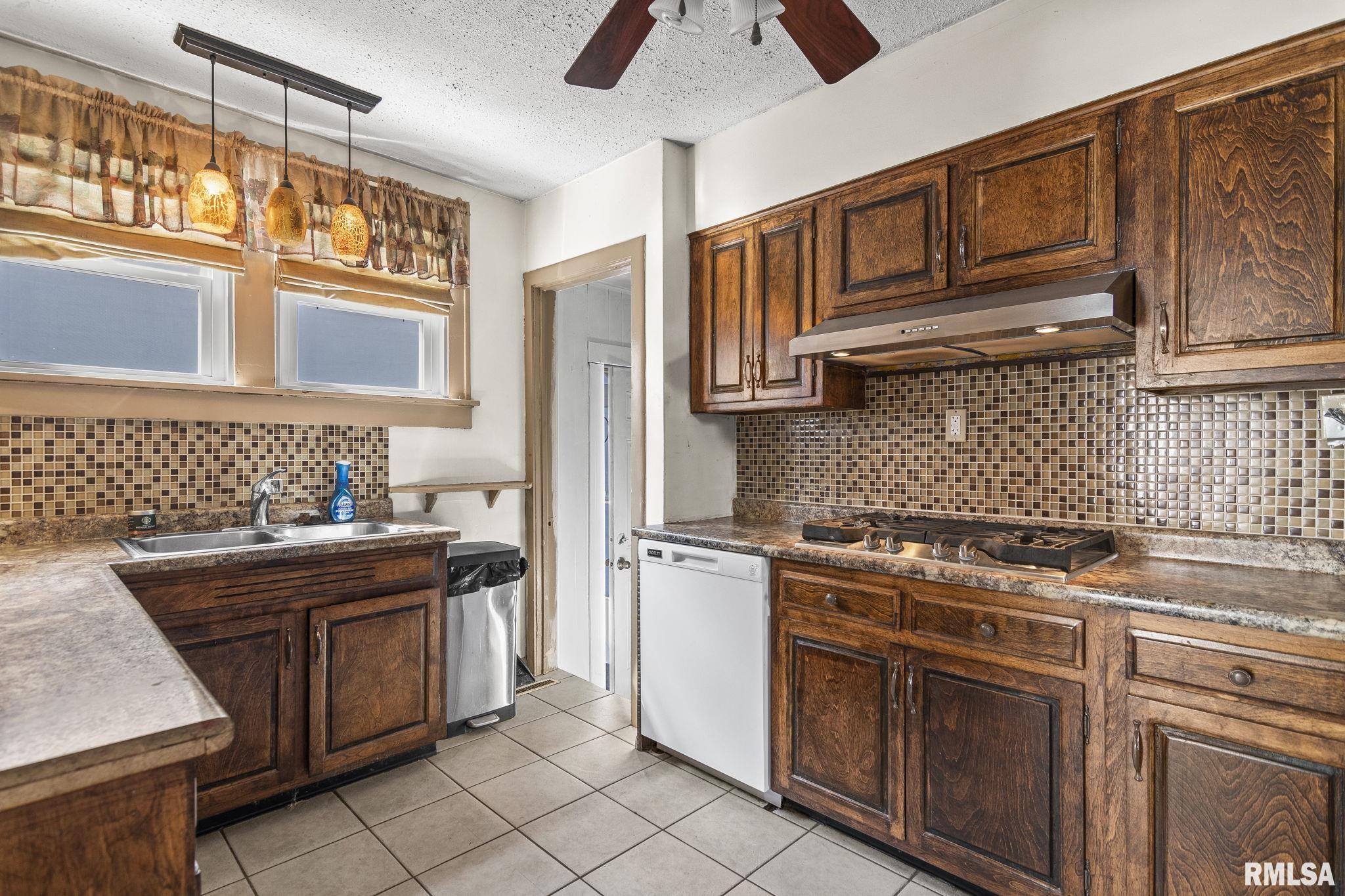 2339 S 6th Street, Springfield, Illinois image 11