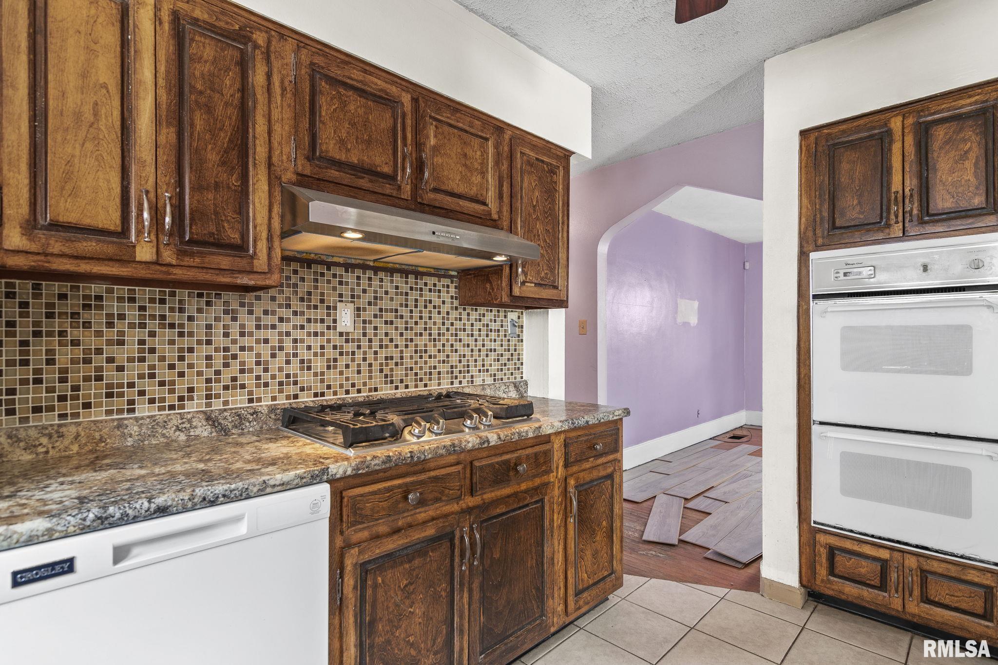 2339 S 6th Street, Springfield, Illinois image 13